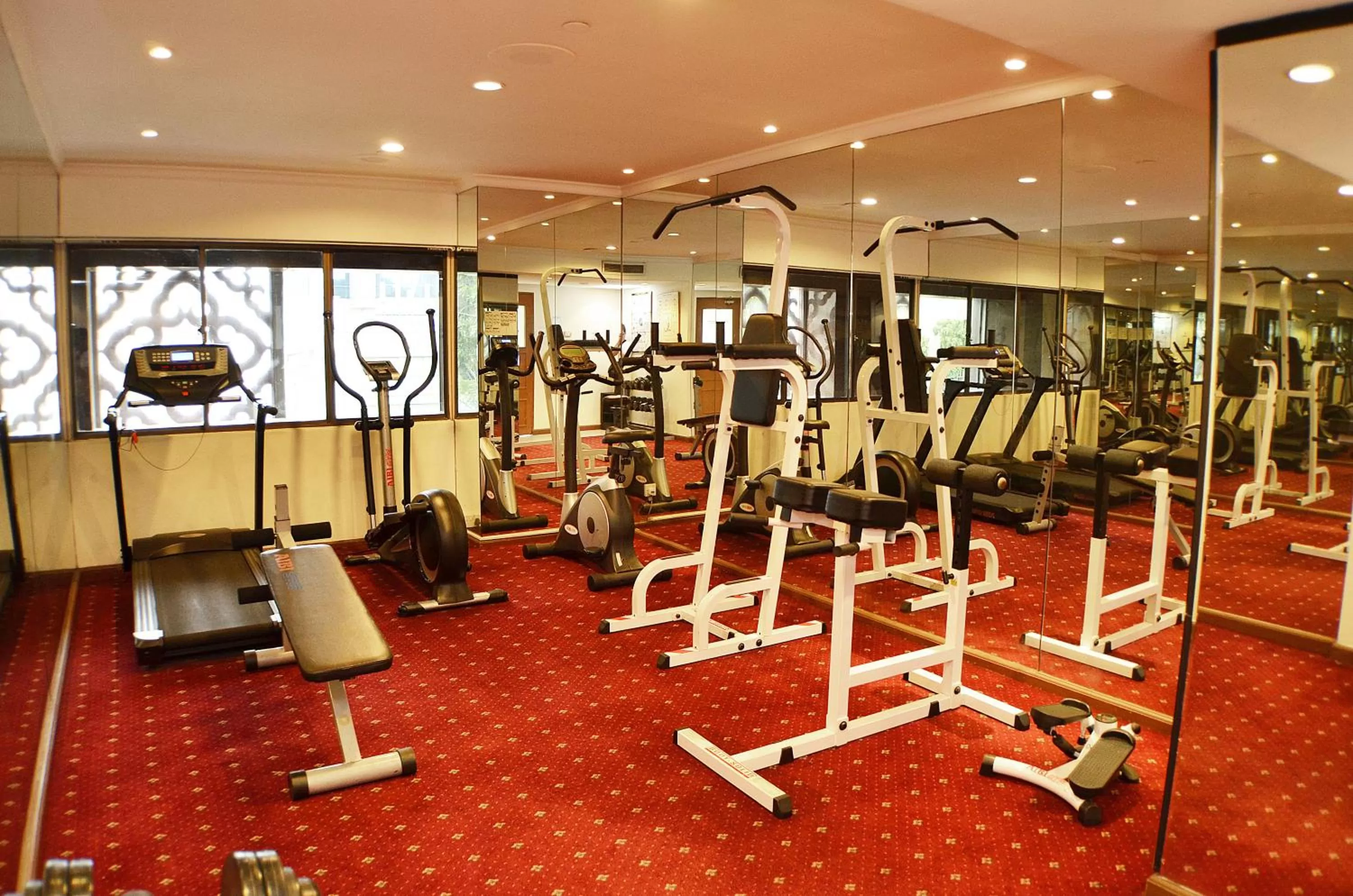 Fitness centre/facilities in Hotel Grand Pacific