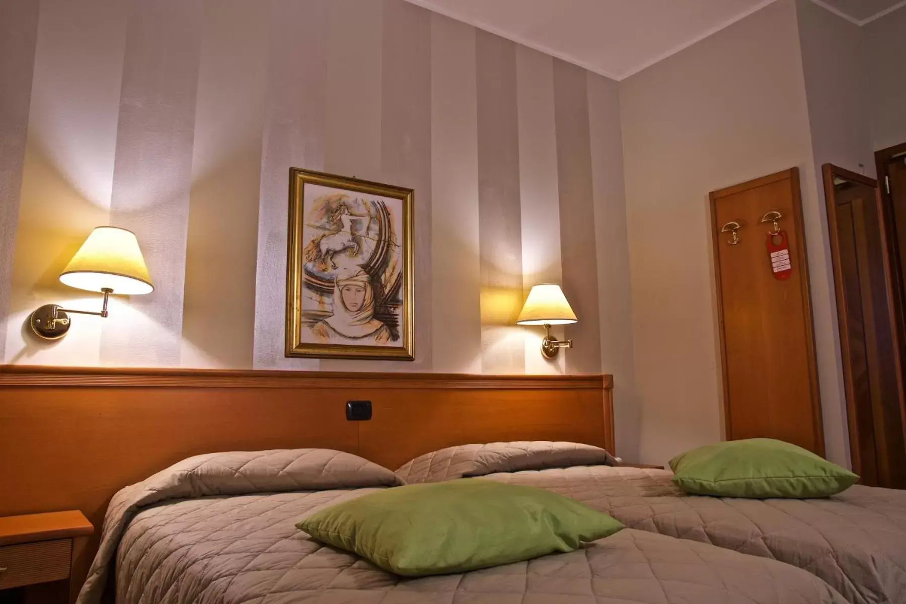 Bed in Hotel La Luna