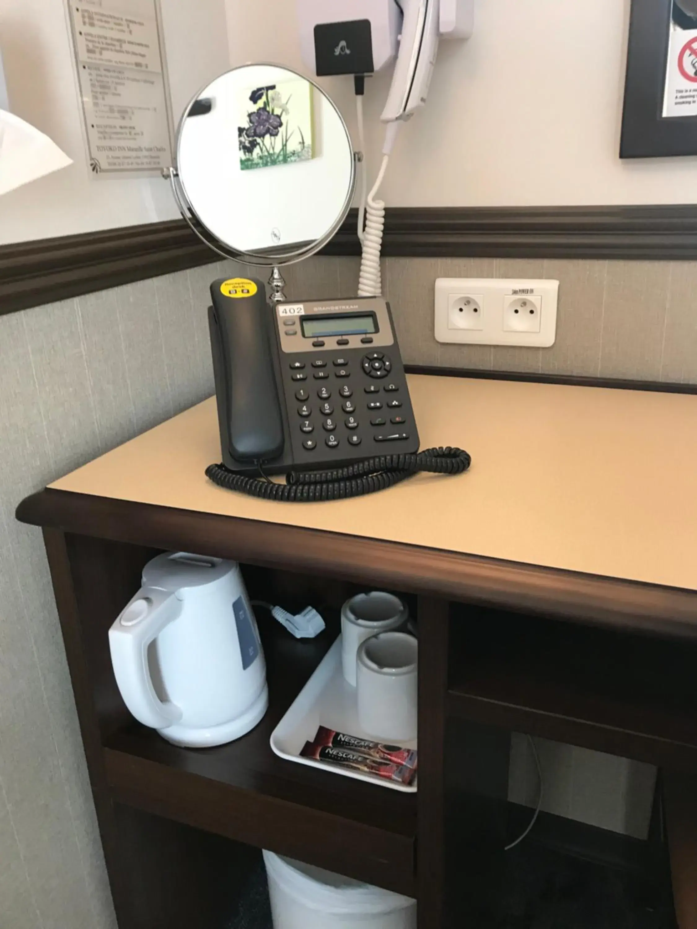 Coffee/tea facilities in Toyoko INN Marseille Saint Charles