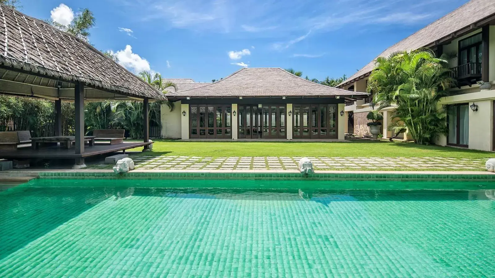 Swimming Pool in Sanya Yalong Bay Villas & Spa