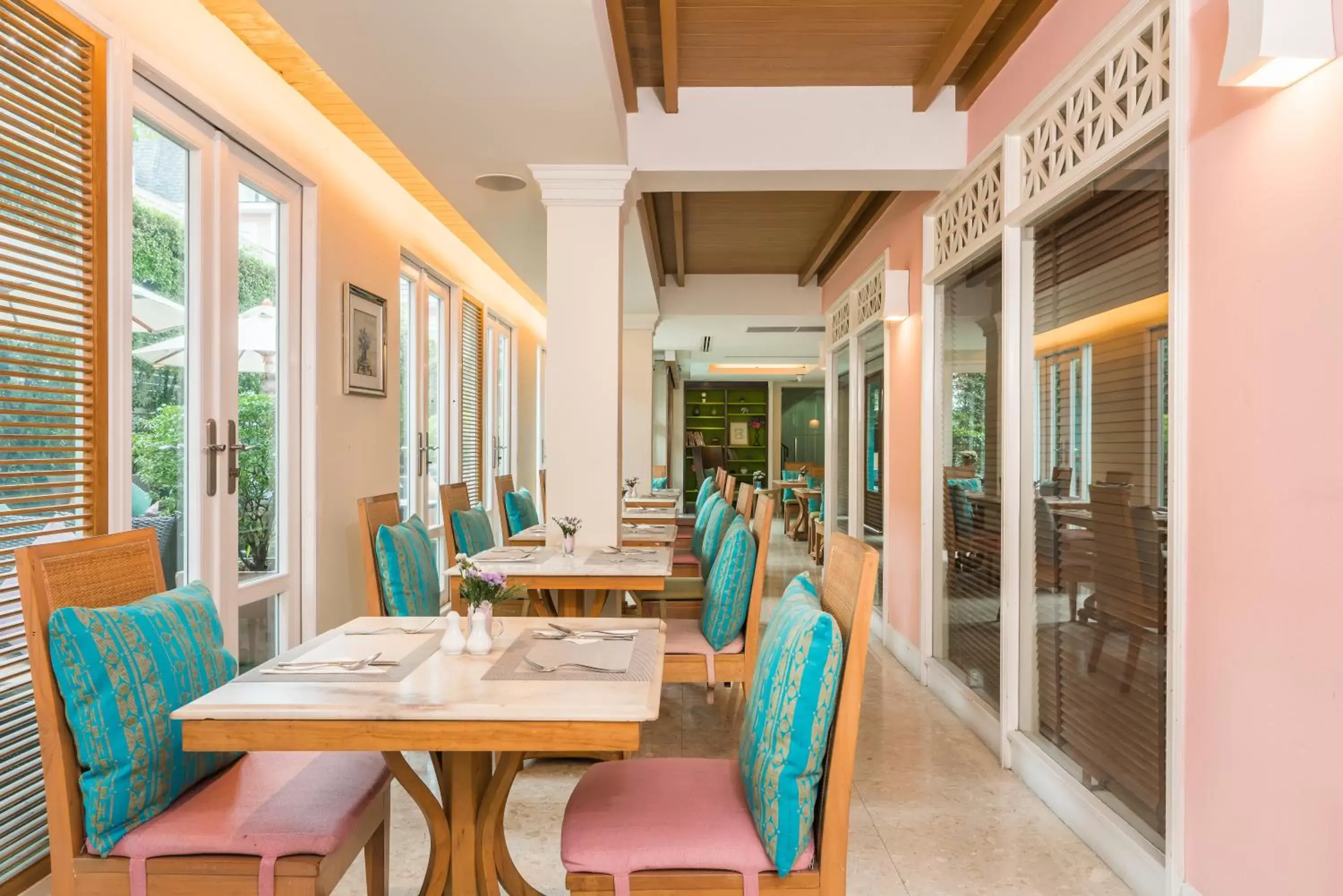 Restaurant/Places to Eat in La Petite Salil Sukhumvit Thonglor 1