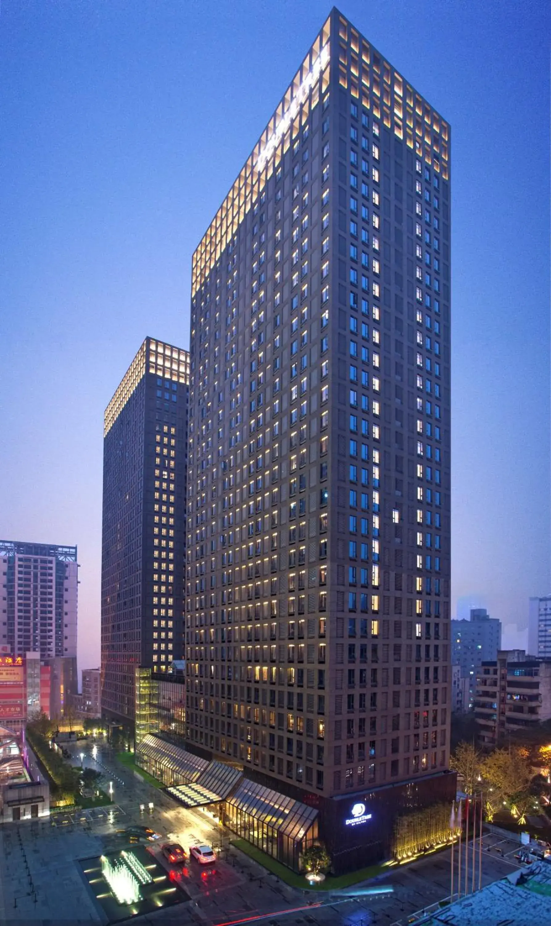 Property building in DoubleTree by Hilton Chongqing - Guanyinqiao railway station Property building in DoubleTree by Hilton Chongqing - Guanyinqiao railway station