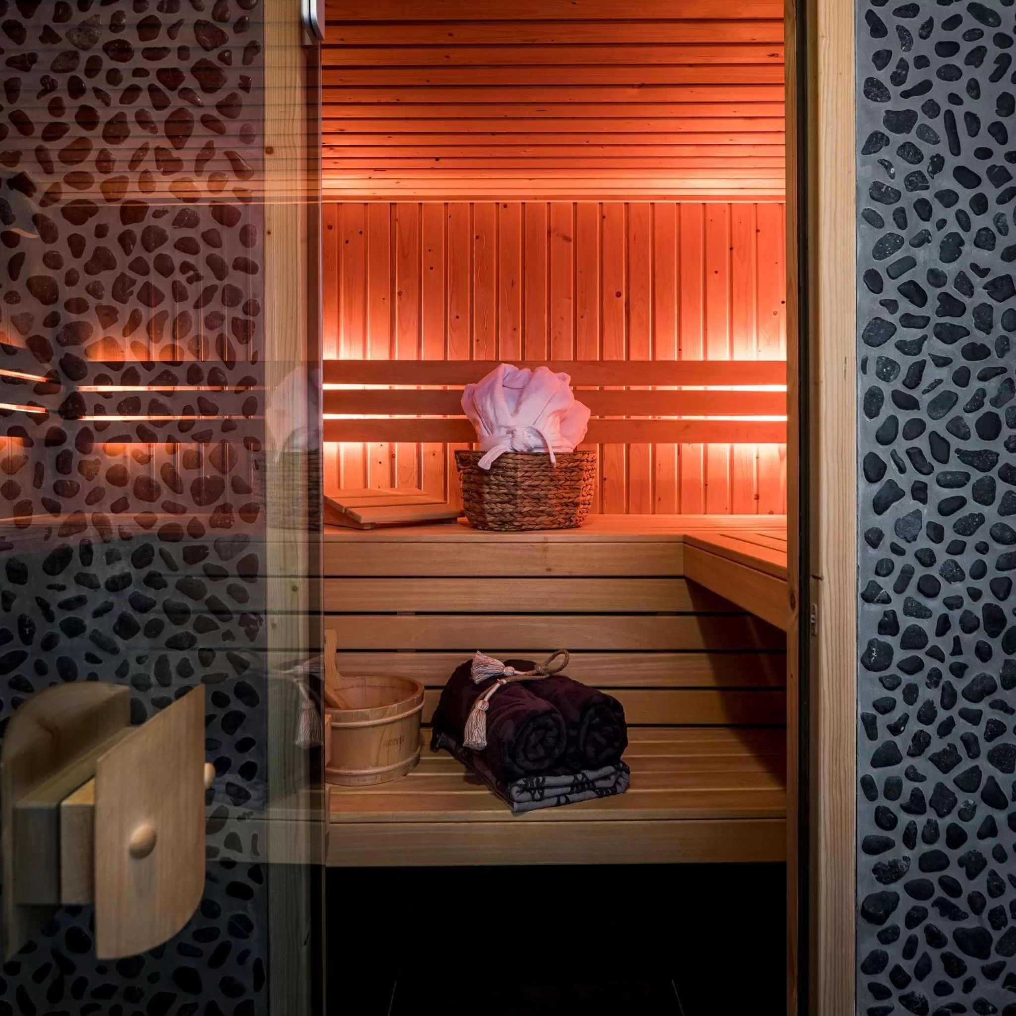 Sauna in Romantic Wellness BnB Noordwijk
