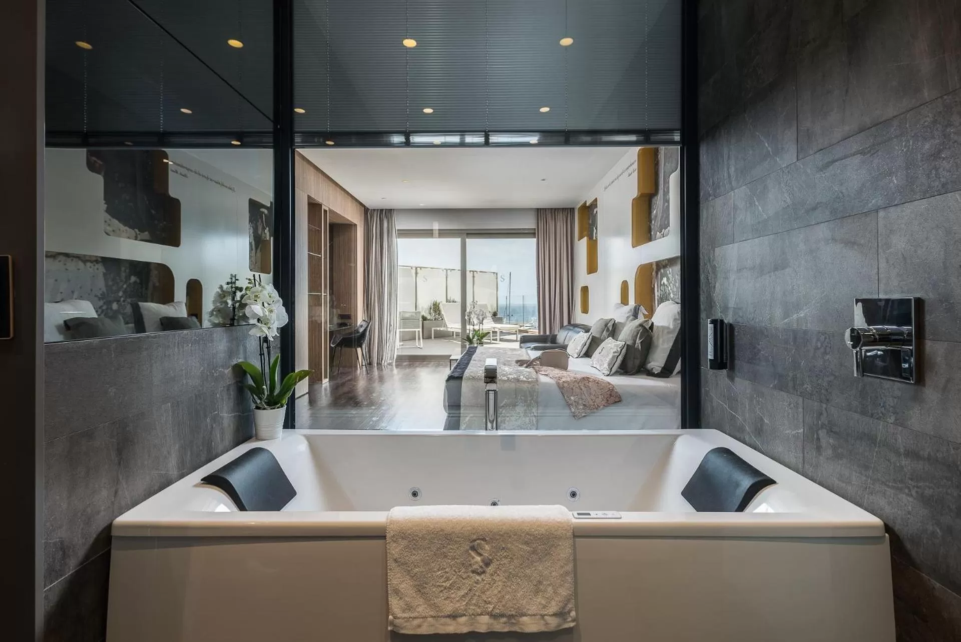 Photo of the whole room in Pure Salt Port Adriano - Adults Only