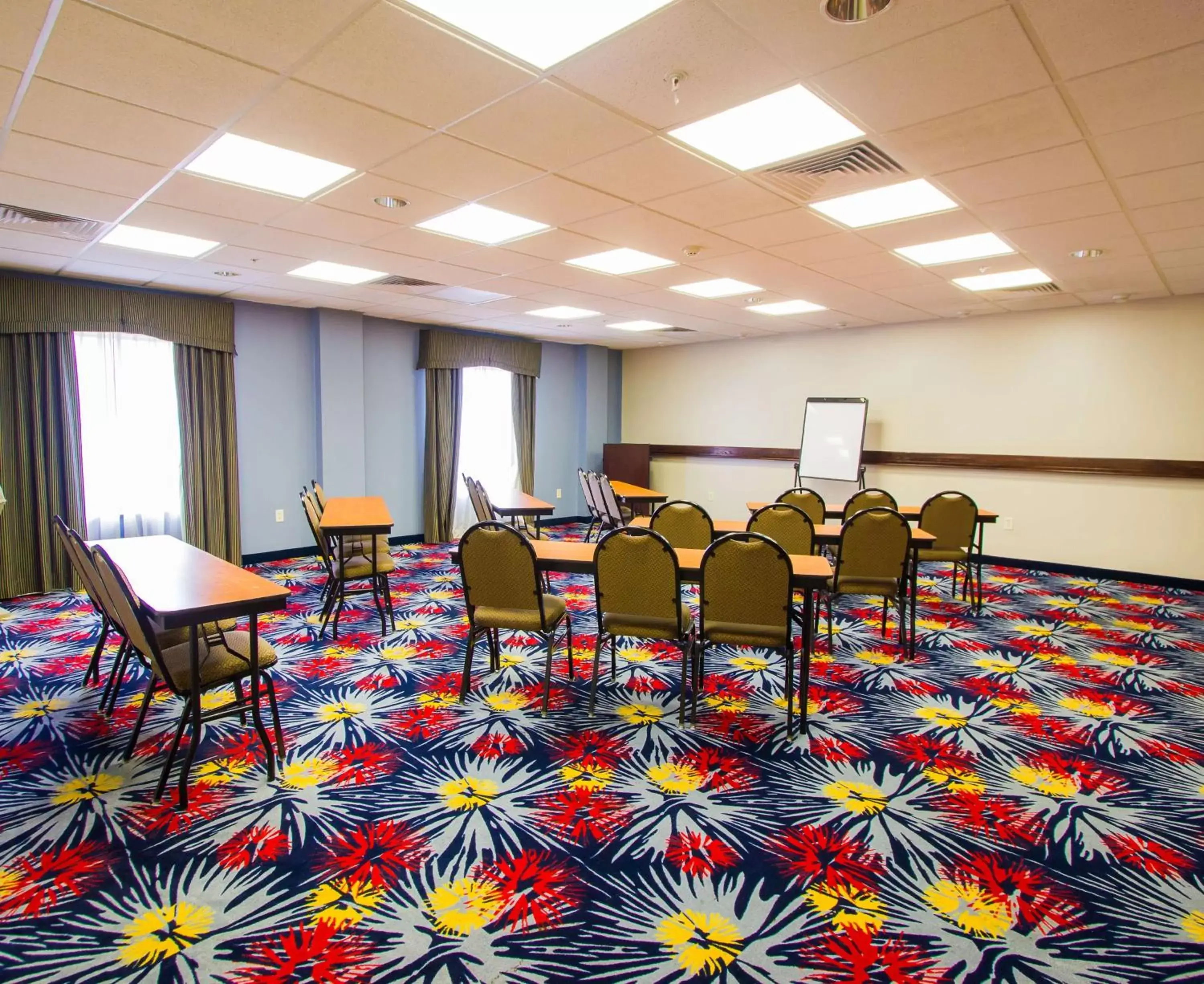 Meeting/conference room in Hampton Inn & Suites Natchez