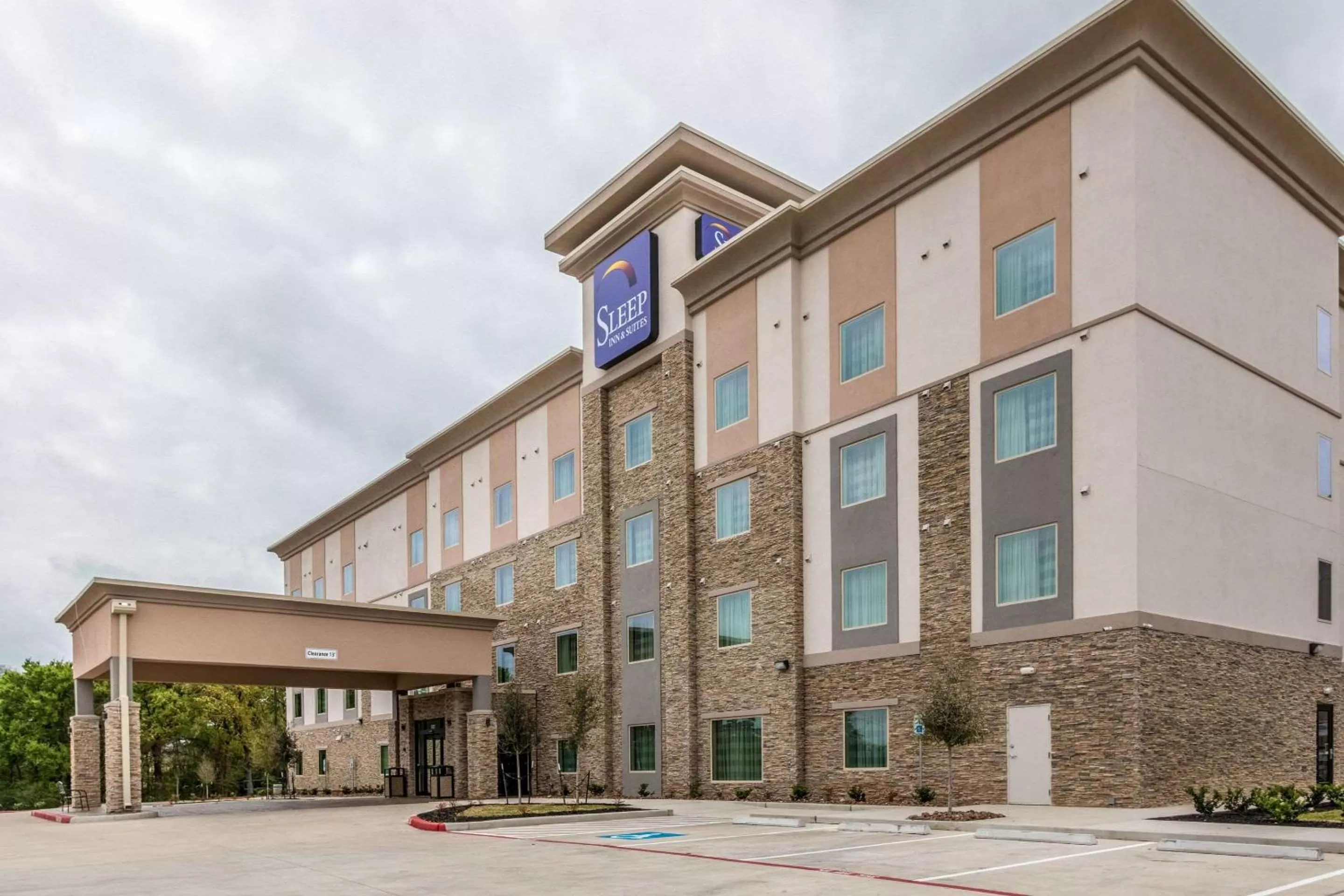Property building in Sleep Inn & Suites College Station near University