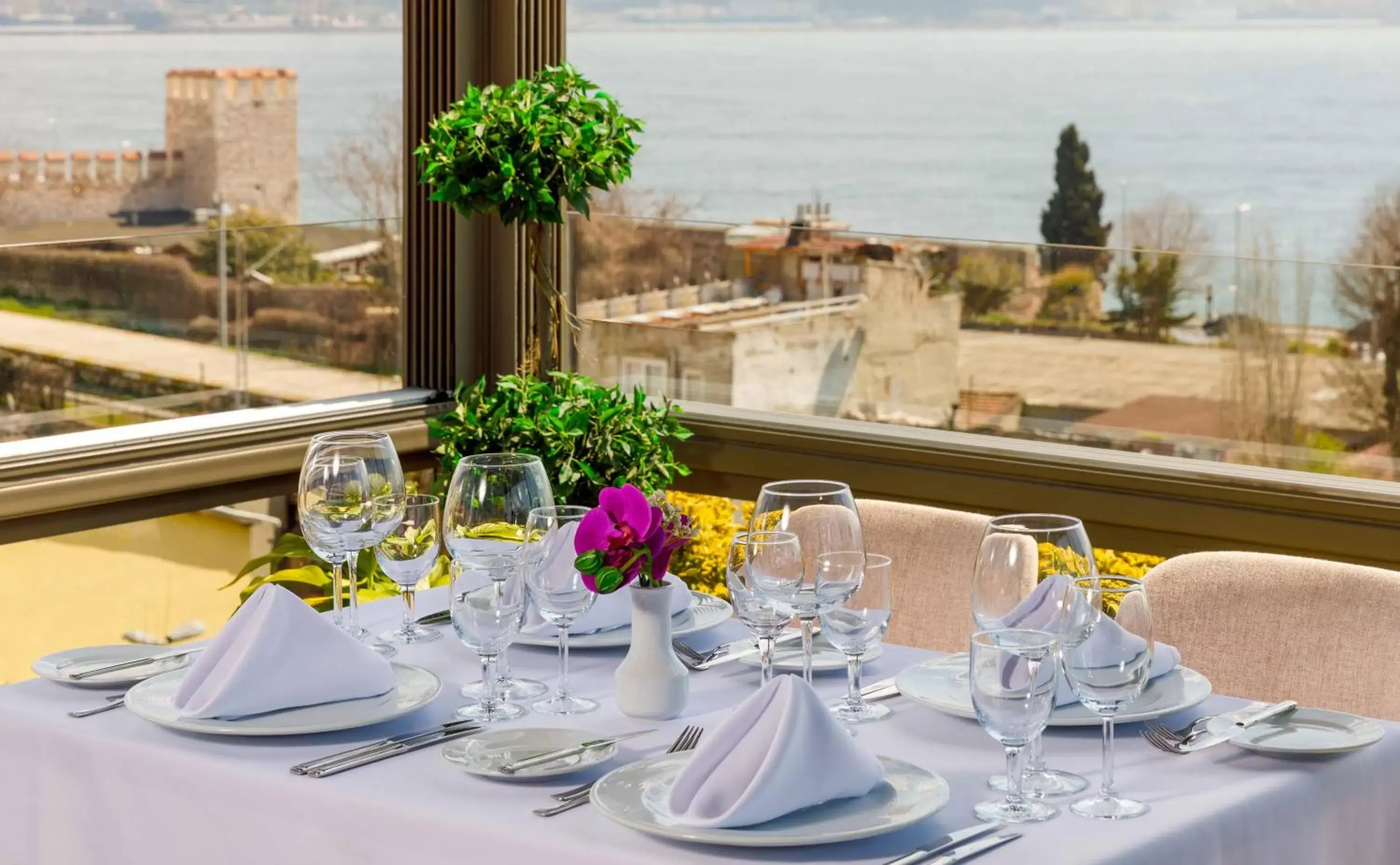 Restaurant/Places to Eat in Amiral Palace Hotel Boutique Class