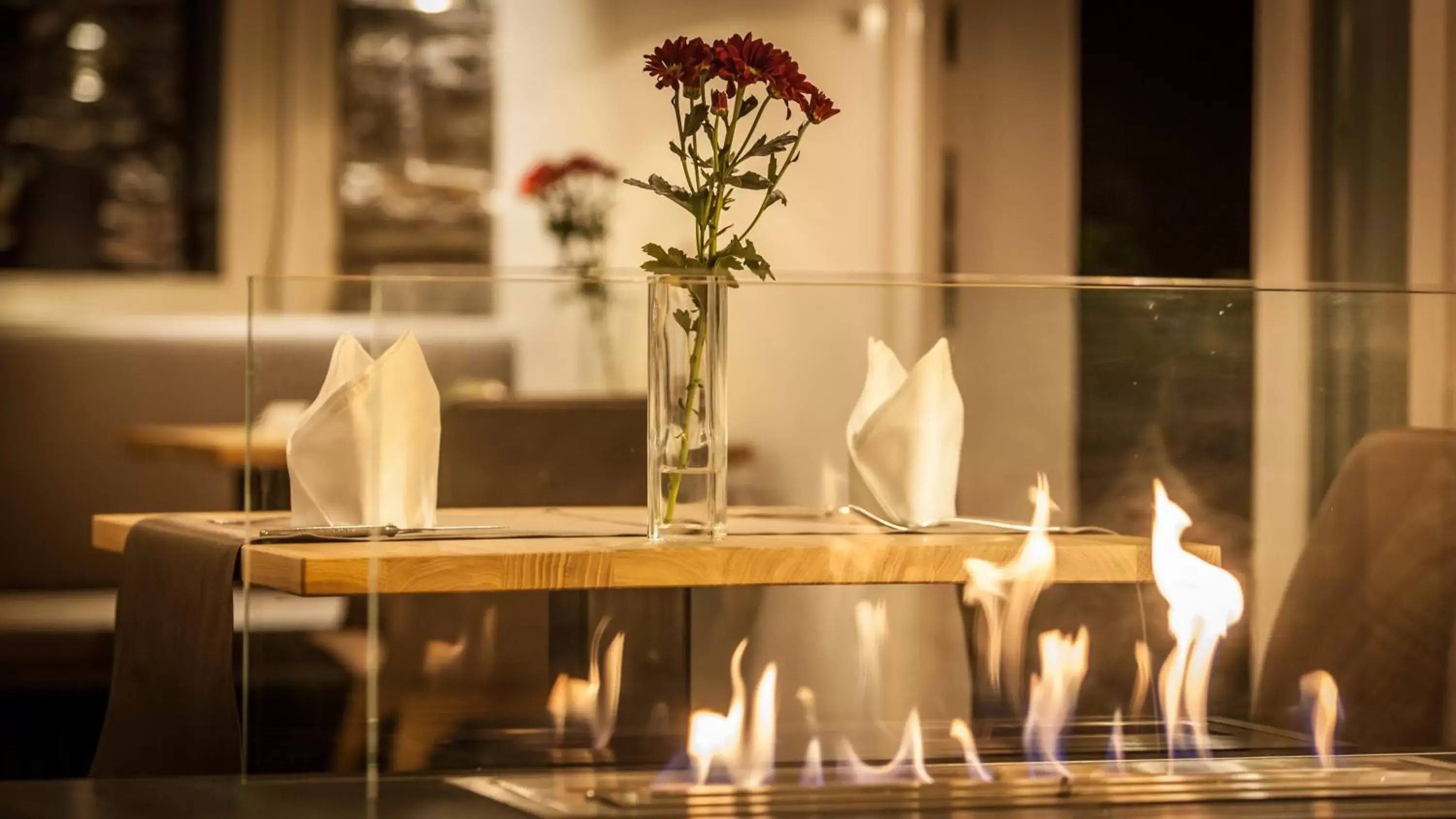 Dining area, Restaurant/Places to Eat in Bollenhuthotel Kirnbacher Hof