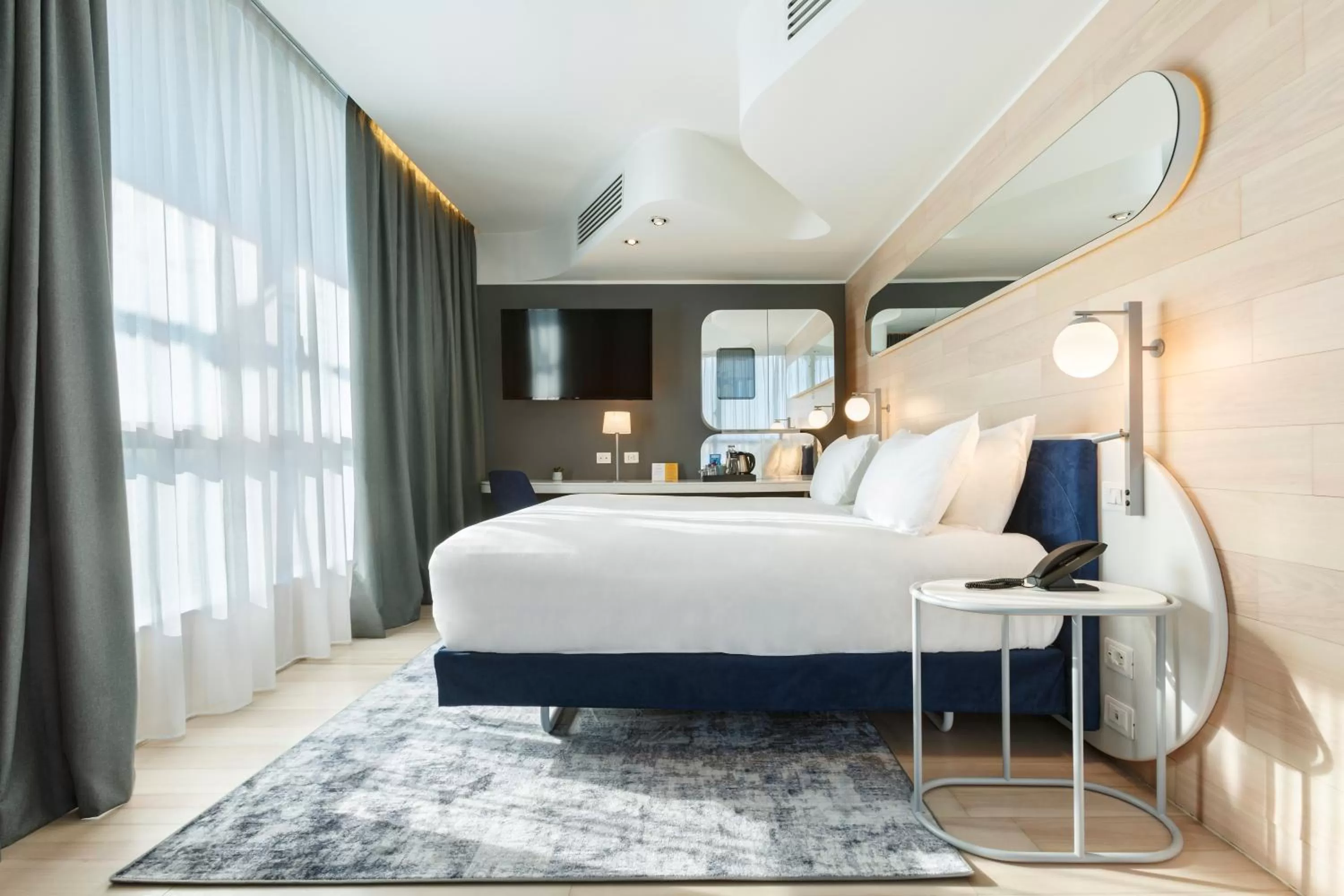 Bedroom, Bed in voco Milan-Fiere by IHG