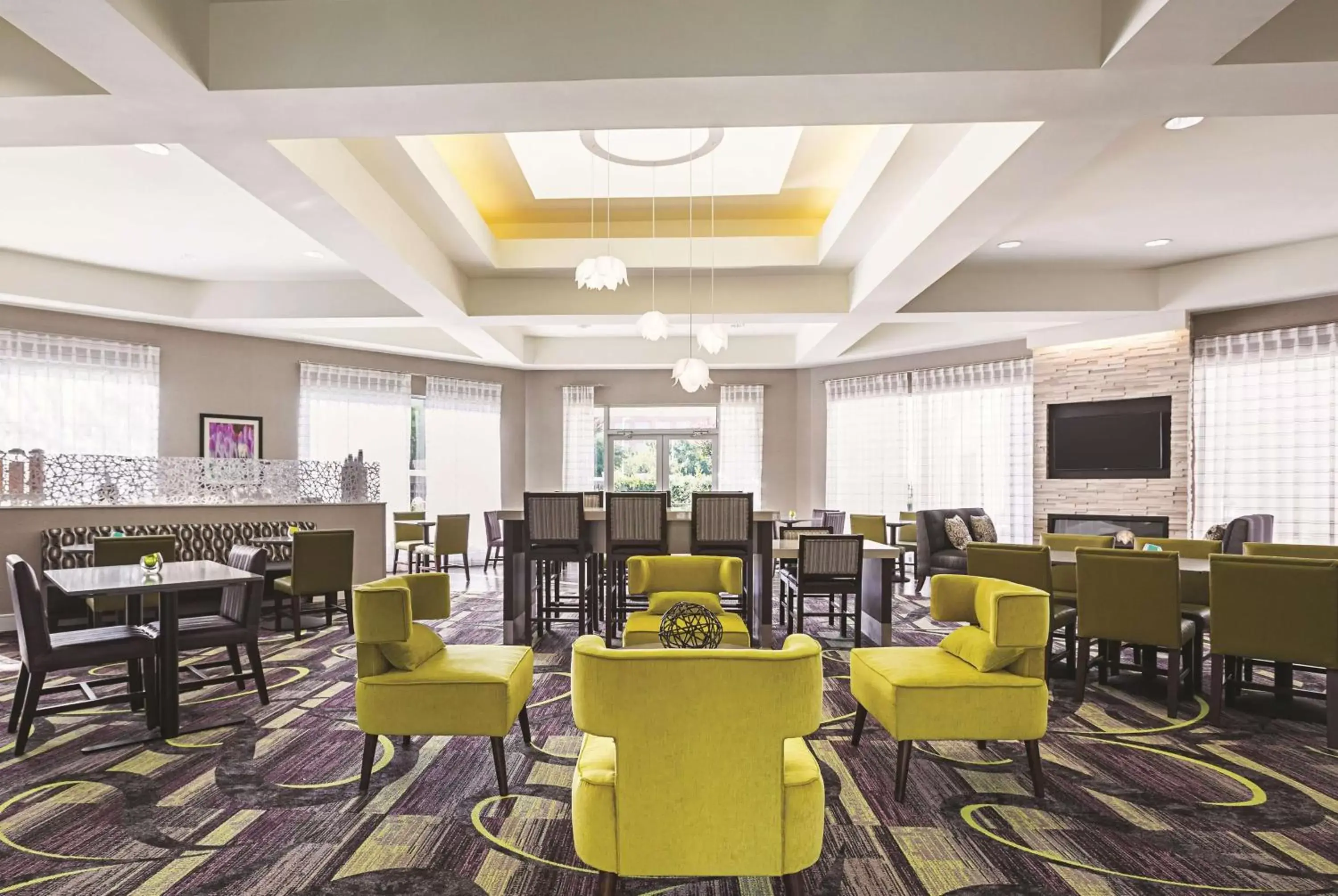 Lobby or reception, Restaurant/Places to Eat in La Quinta by Wyndham Dallas Plano West