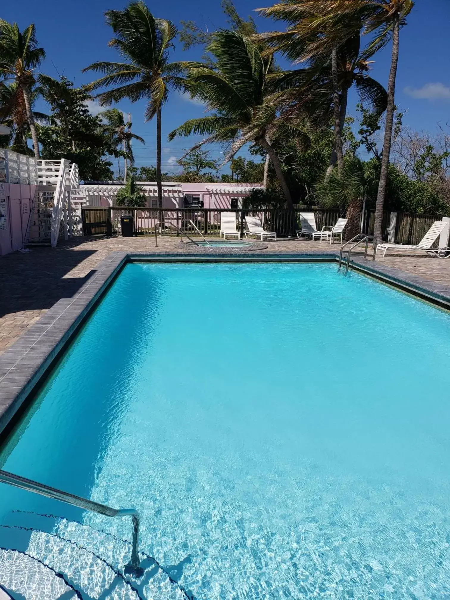 Swimming Pool in Rainbow Bend Resort