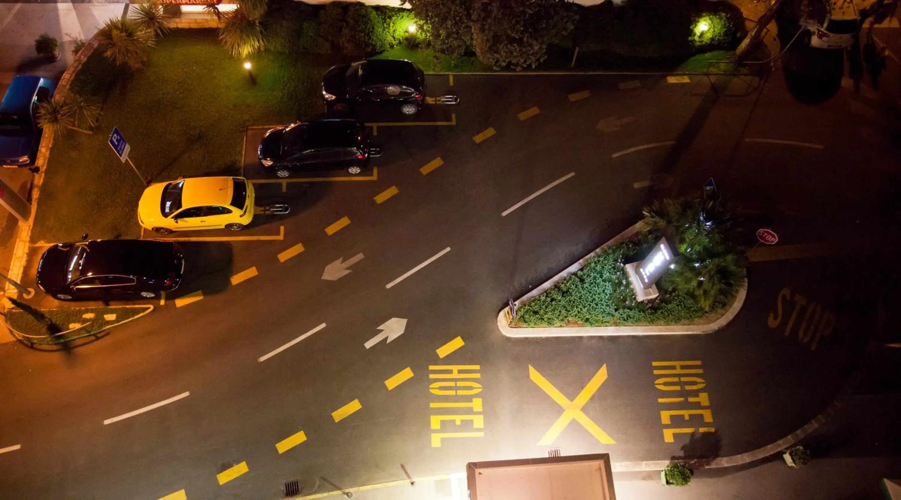 Night in Hotel Globo