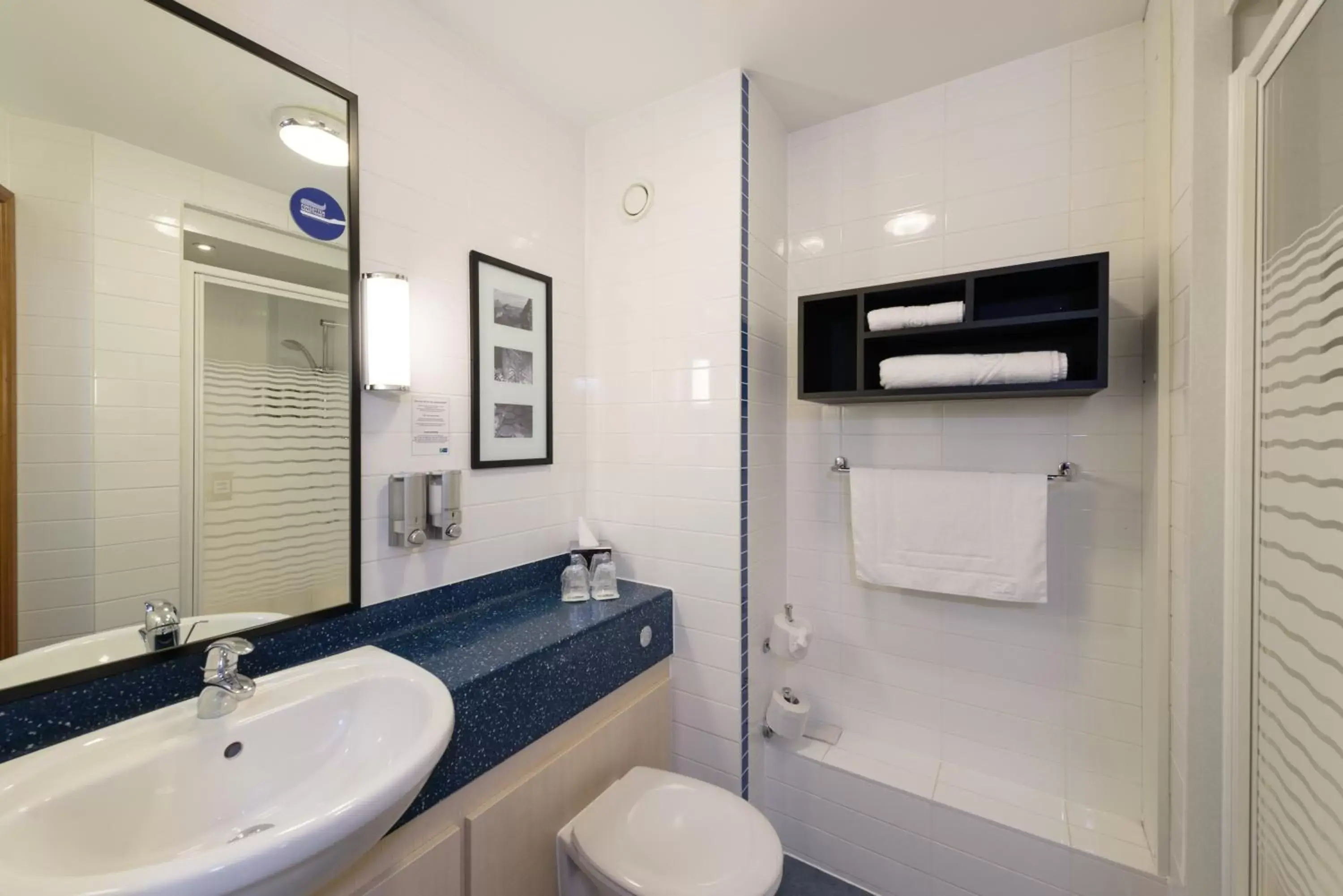 Photo of the whole room, Bathroom in Holiday Inn Express Shrewsbury, an IHG Hotel