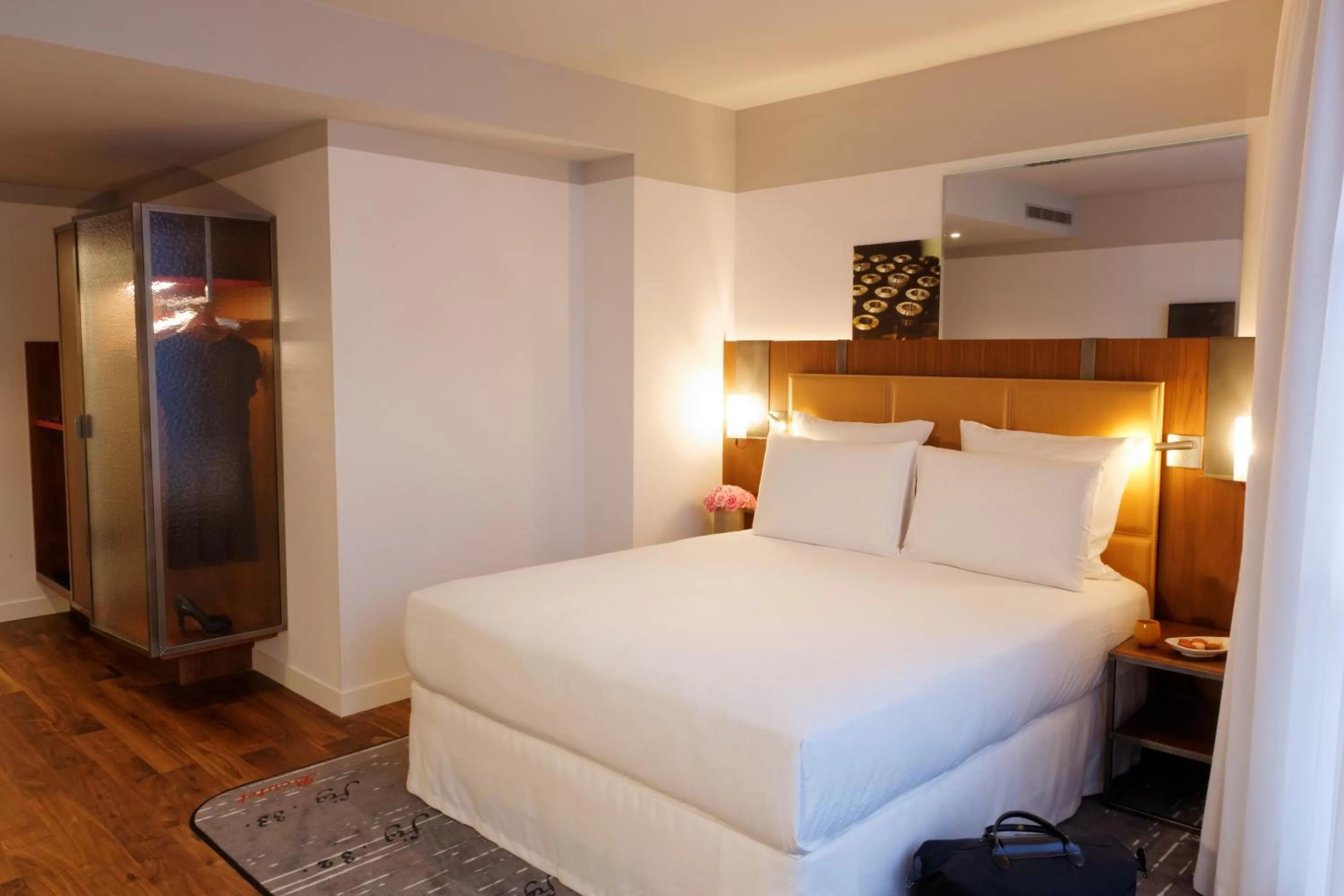 Bed in Boutet Bastille Hotel Paris - MGallery Collection