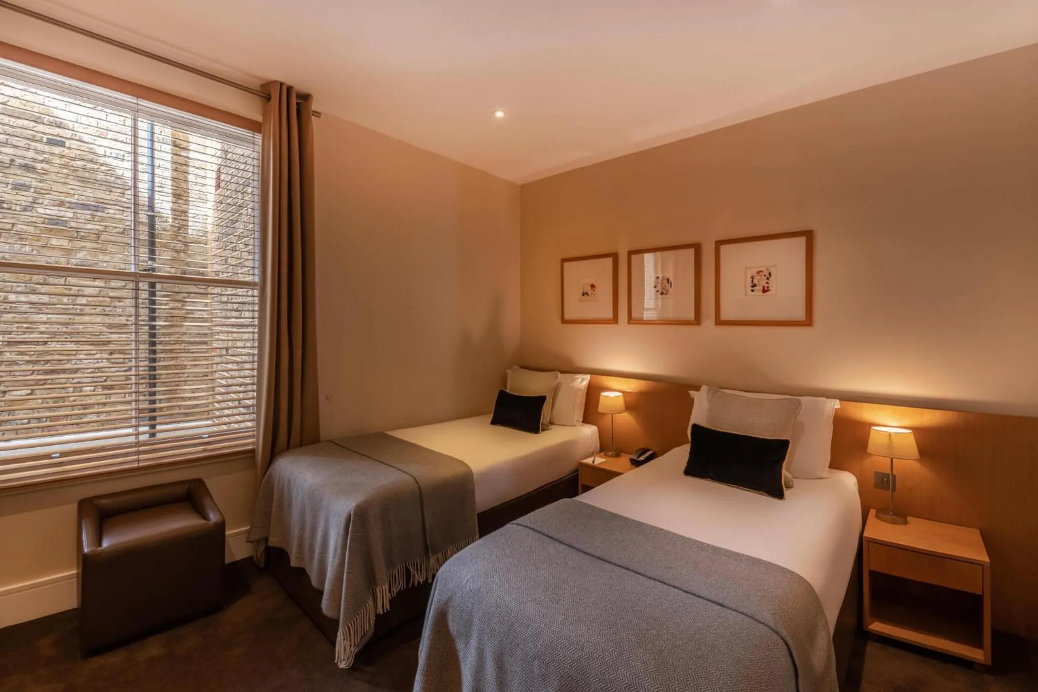 Bedroom, Bed in The Resident Kensington