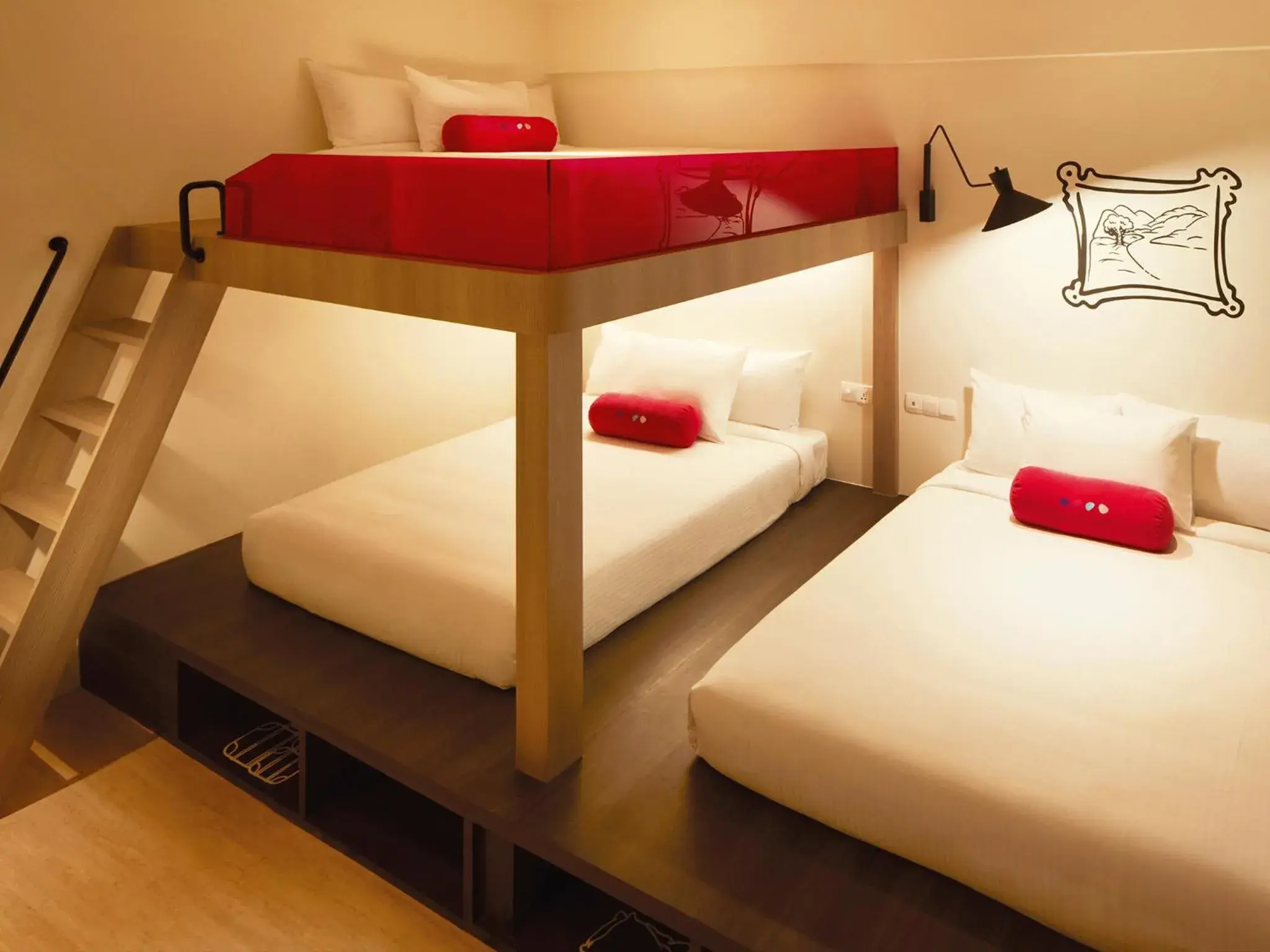 Bed, Bunk Bed in Resorts World Genting - Genting SkyWorlds Hotel