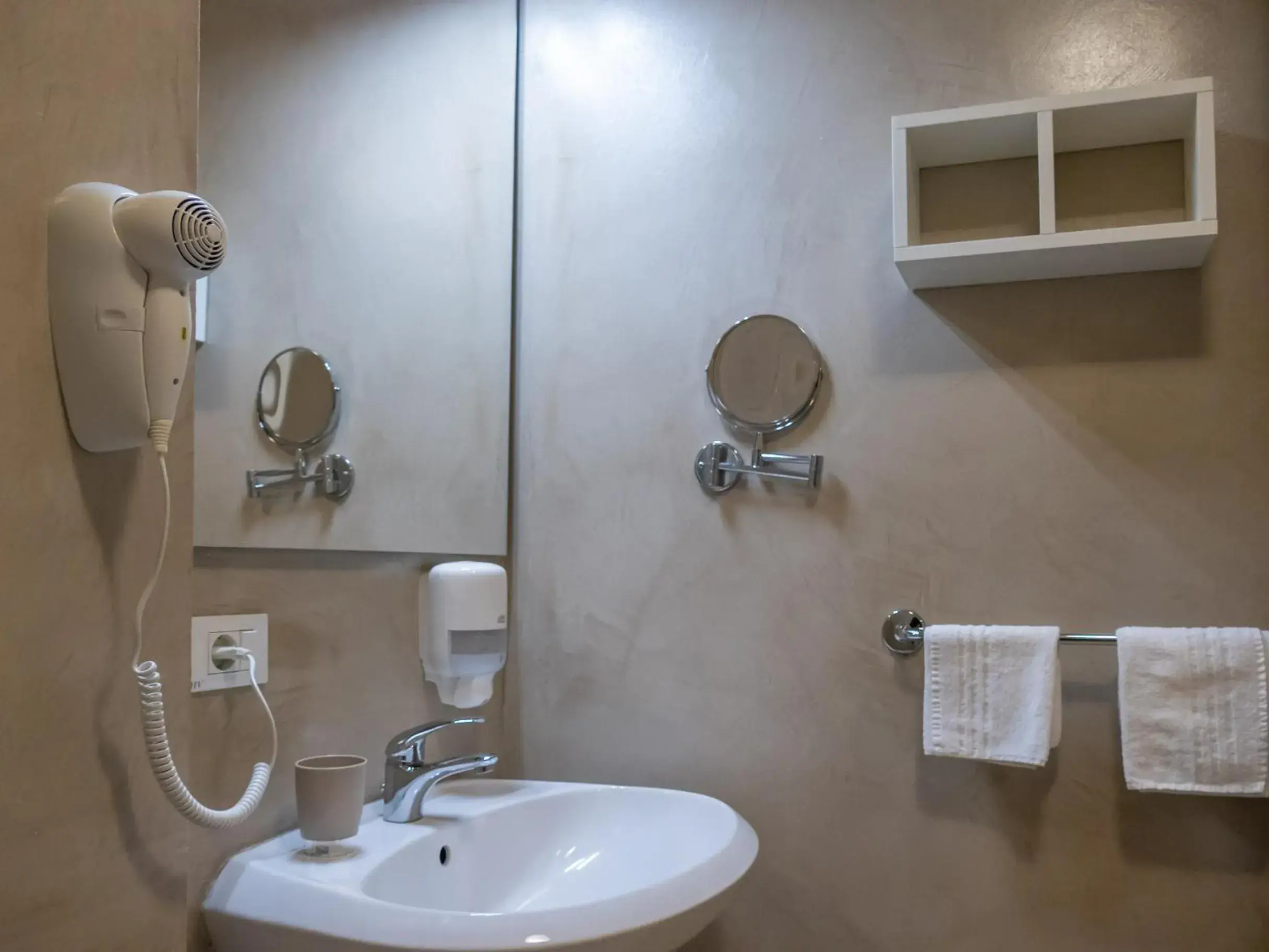 Bathroom in Hotel Venezia Park