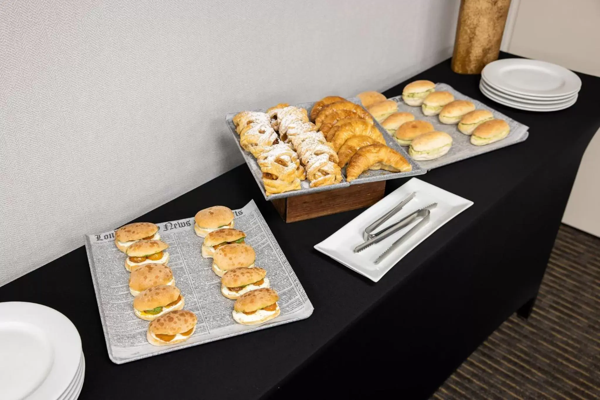 Meeting/conference room, Food in Holiday Inn Express - Iquique, an IHG Hotel