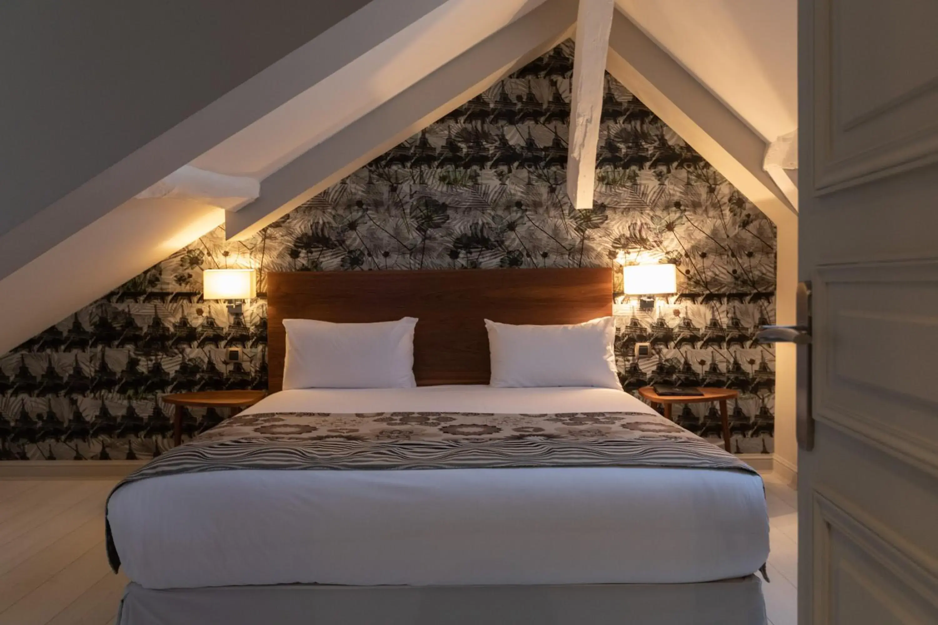 Bedroom, Bed in Résidence & Spa Le Prince Régent