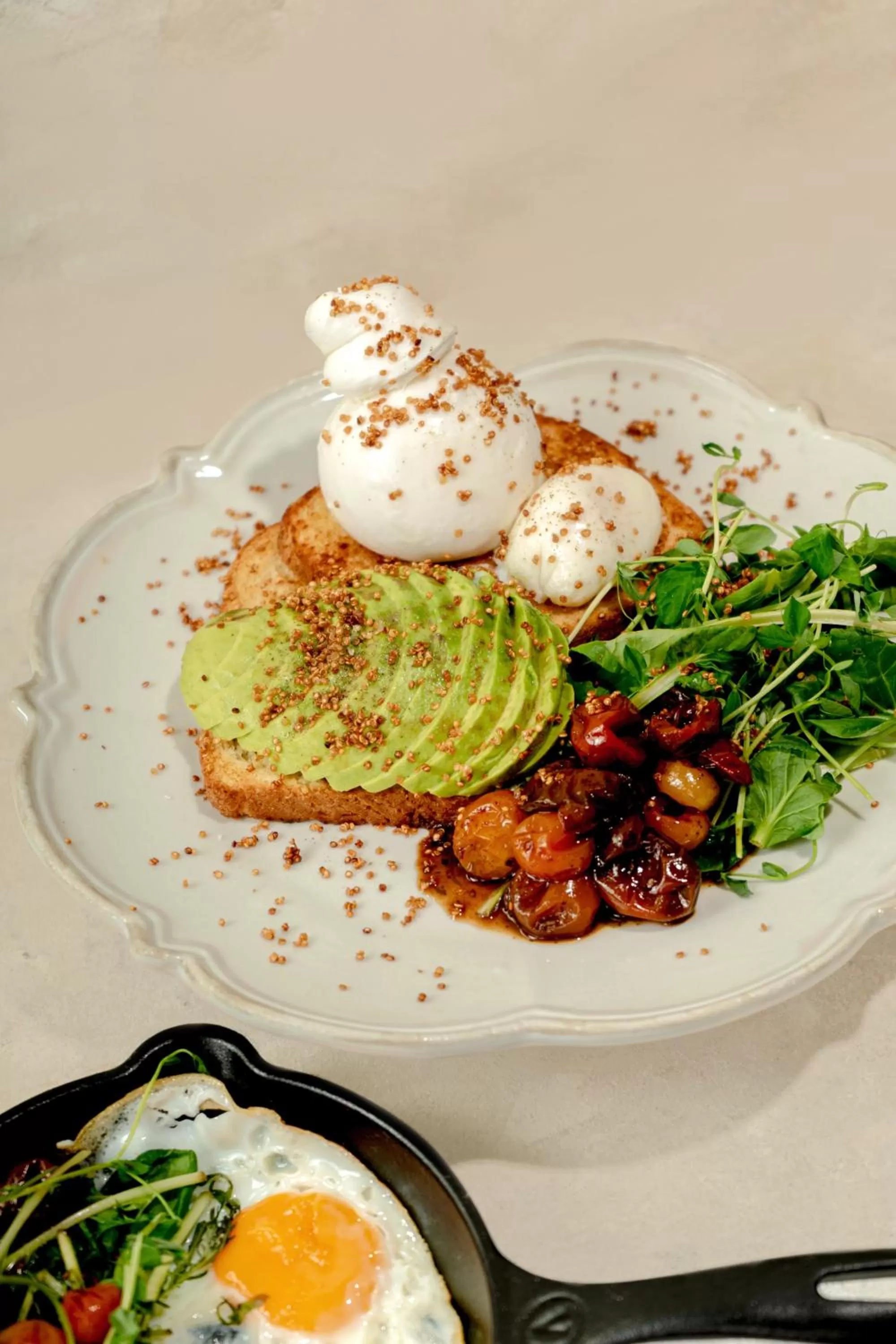 Breakfast in Tau House