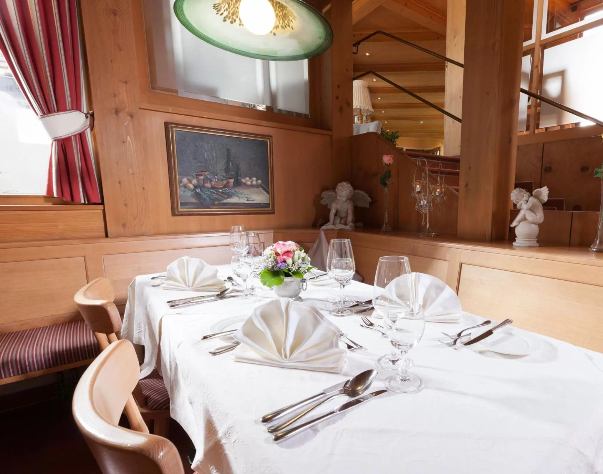 Restaurant/places to eat in Hotel Hachinger Hof