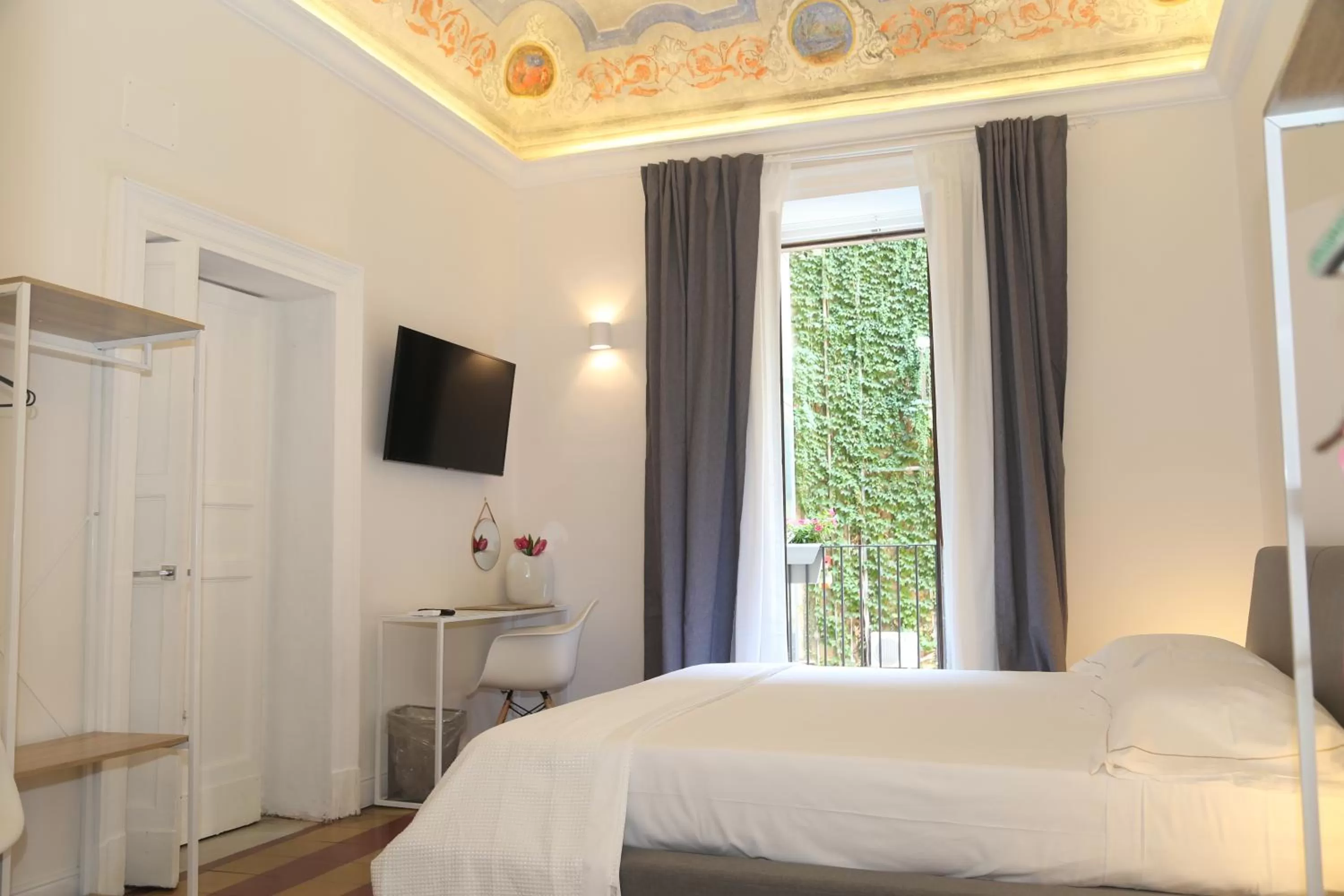 Photo of the whole room, Bed in Palazzo del Verga