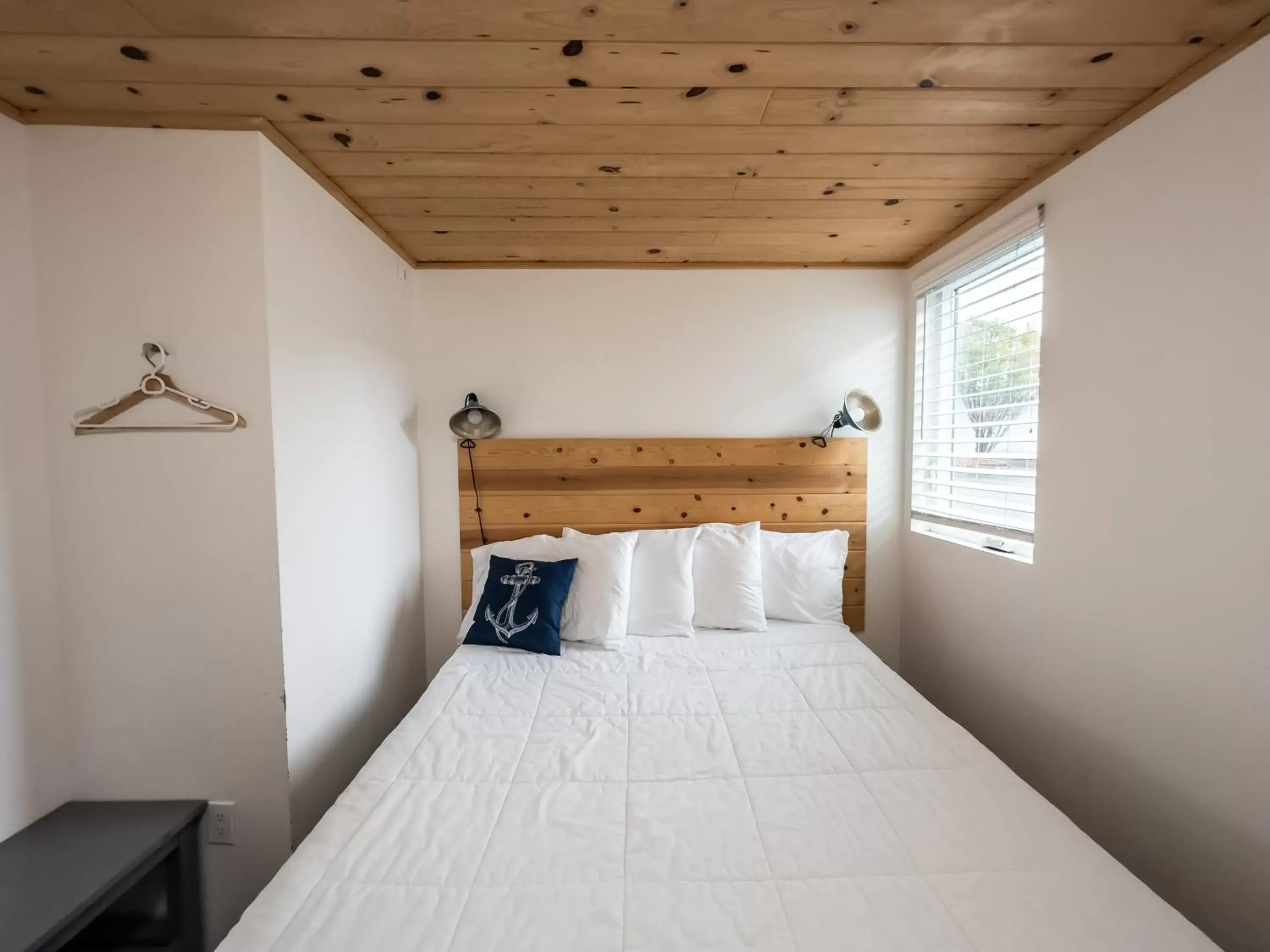 Bed in Terimore Lodging by the Sea Bed in Terimore Lodging by the Sea