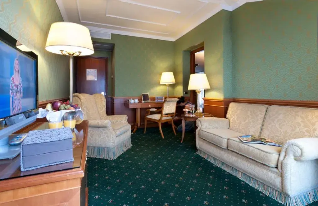 Living room, Seating Area in Grand Hotel Dino