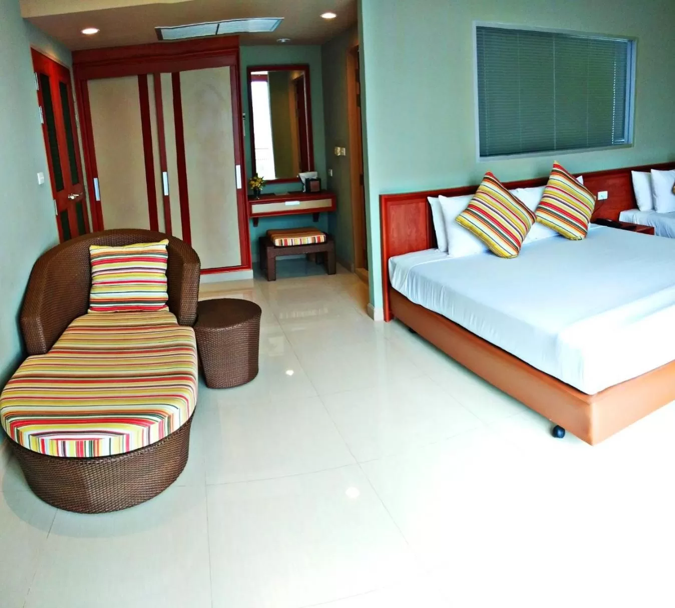 Bedroom, Bed in Long Beach Cha-Am Hotel