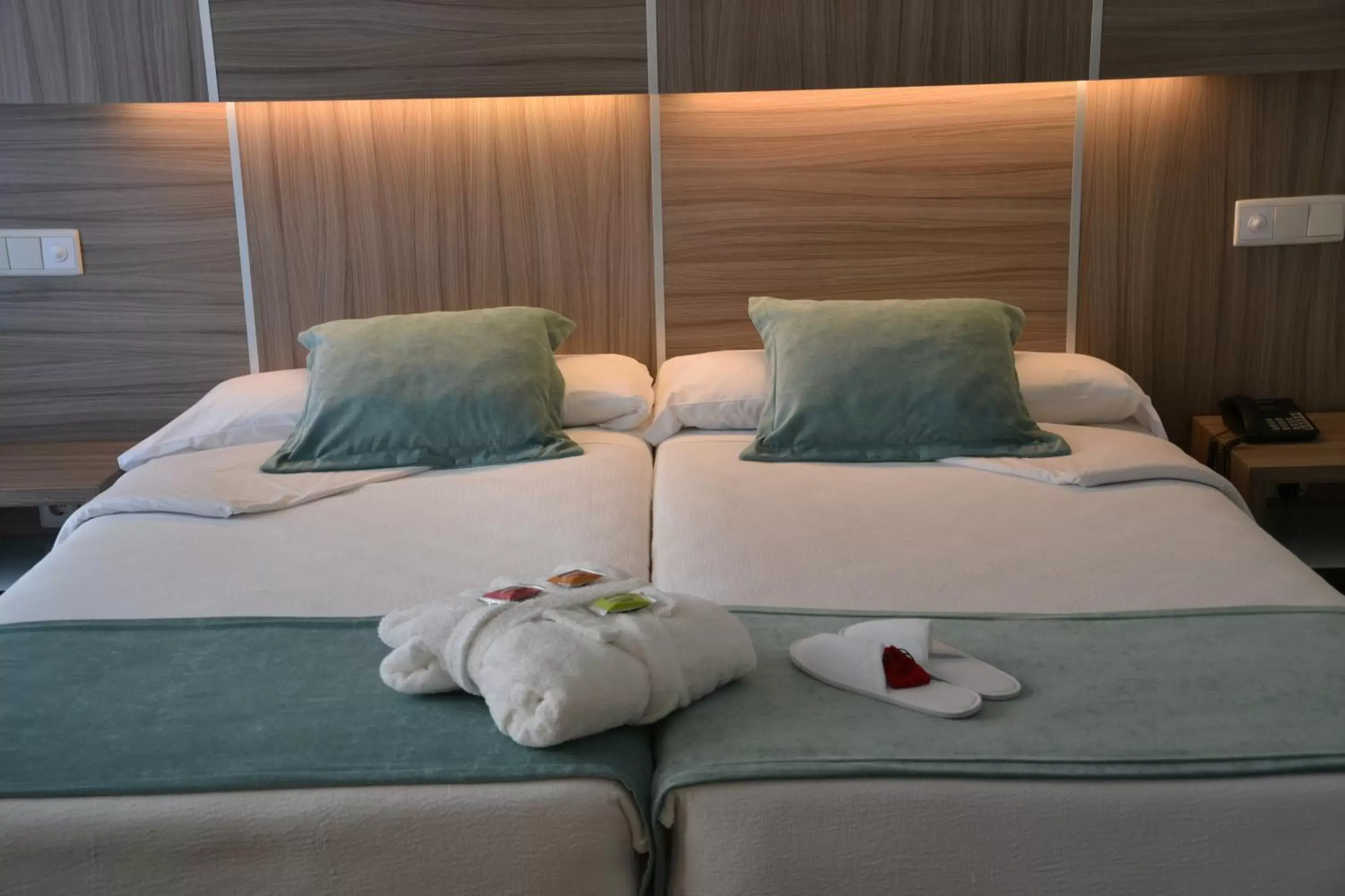 Bed in Hotel Serrano by Silken