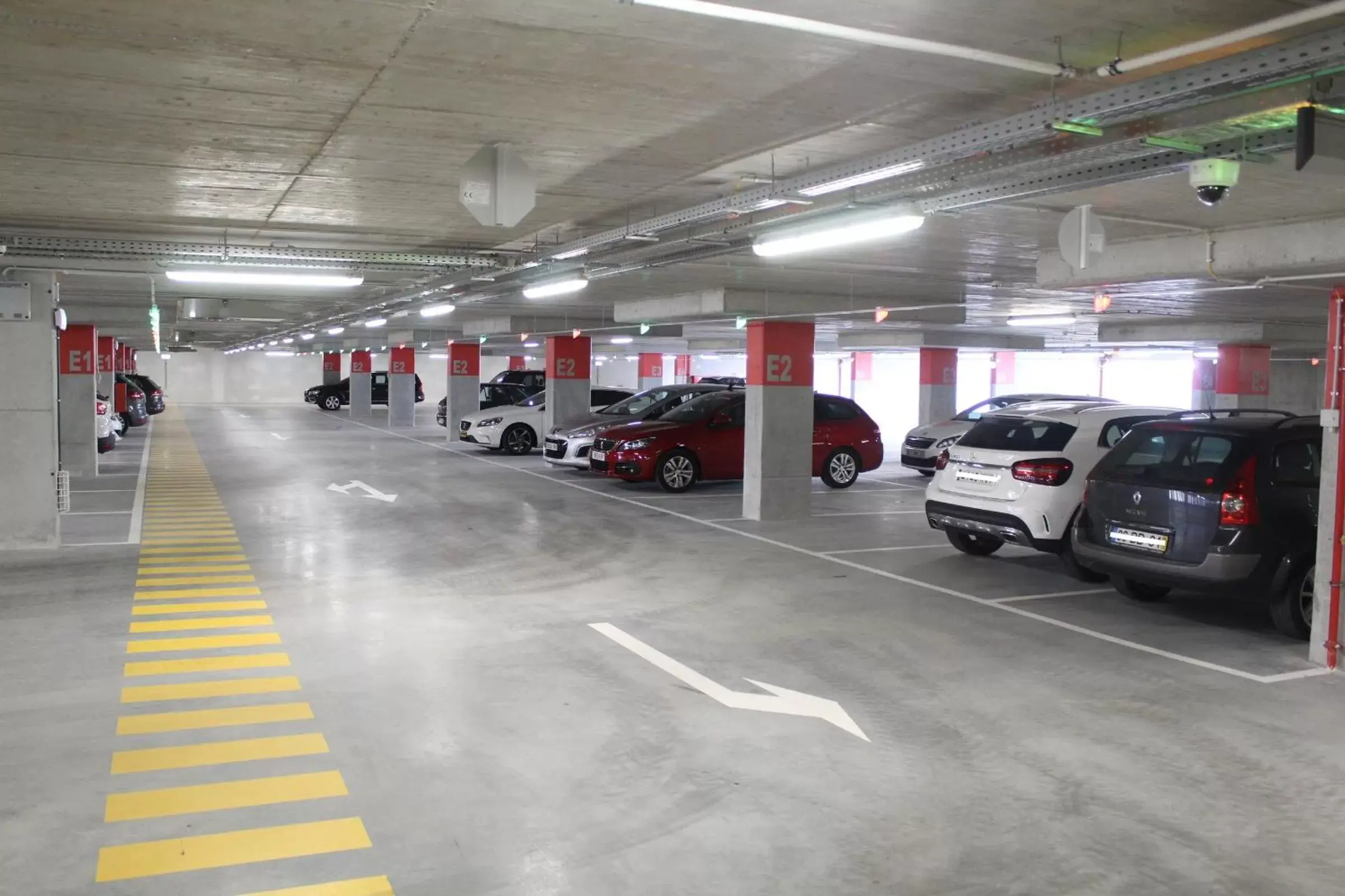 Parking in Hotel Mestre de Avis