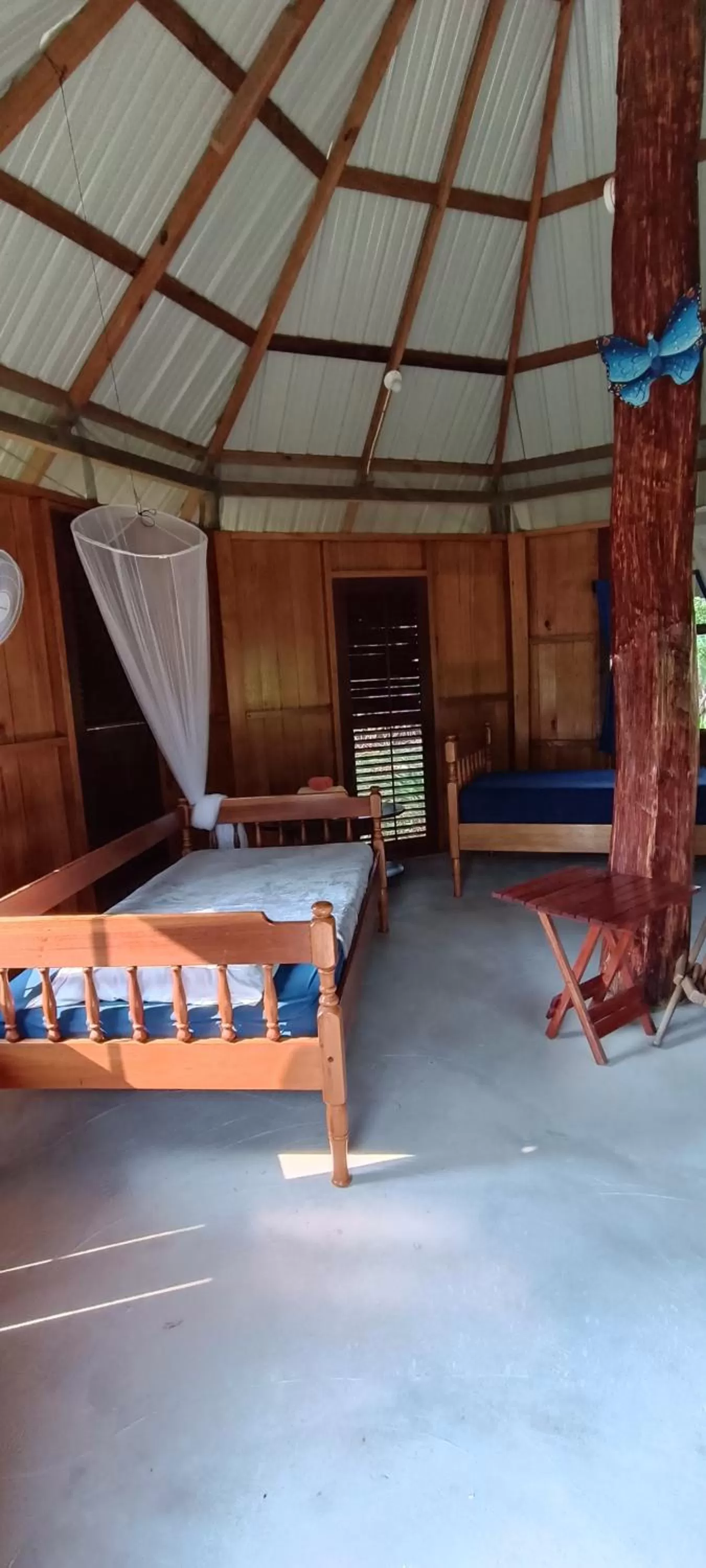 Property building in Sun Creek Lodge