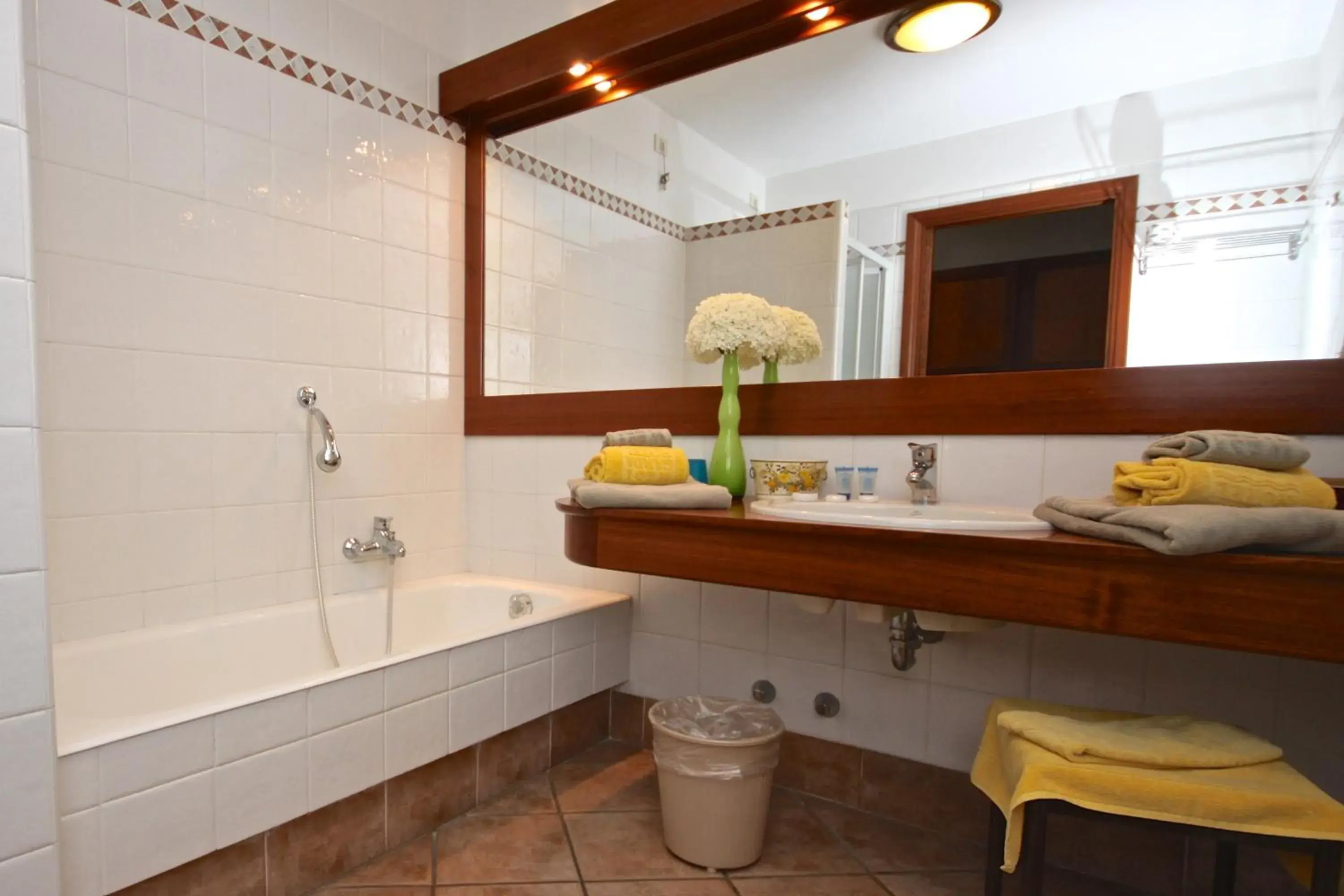 Bathroom in West Garda Hotel