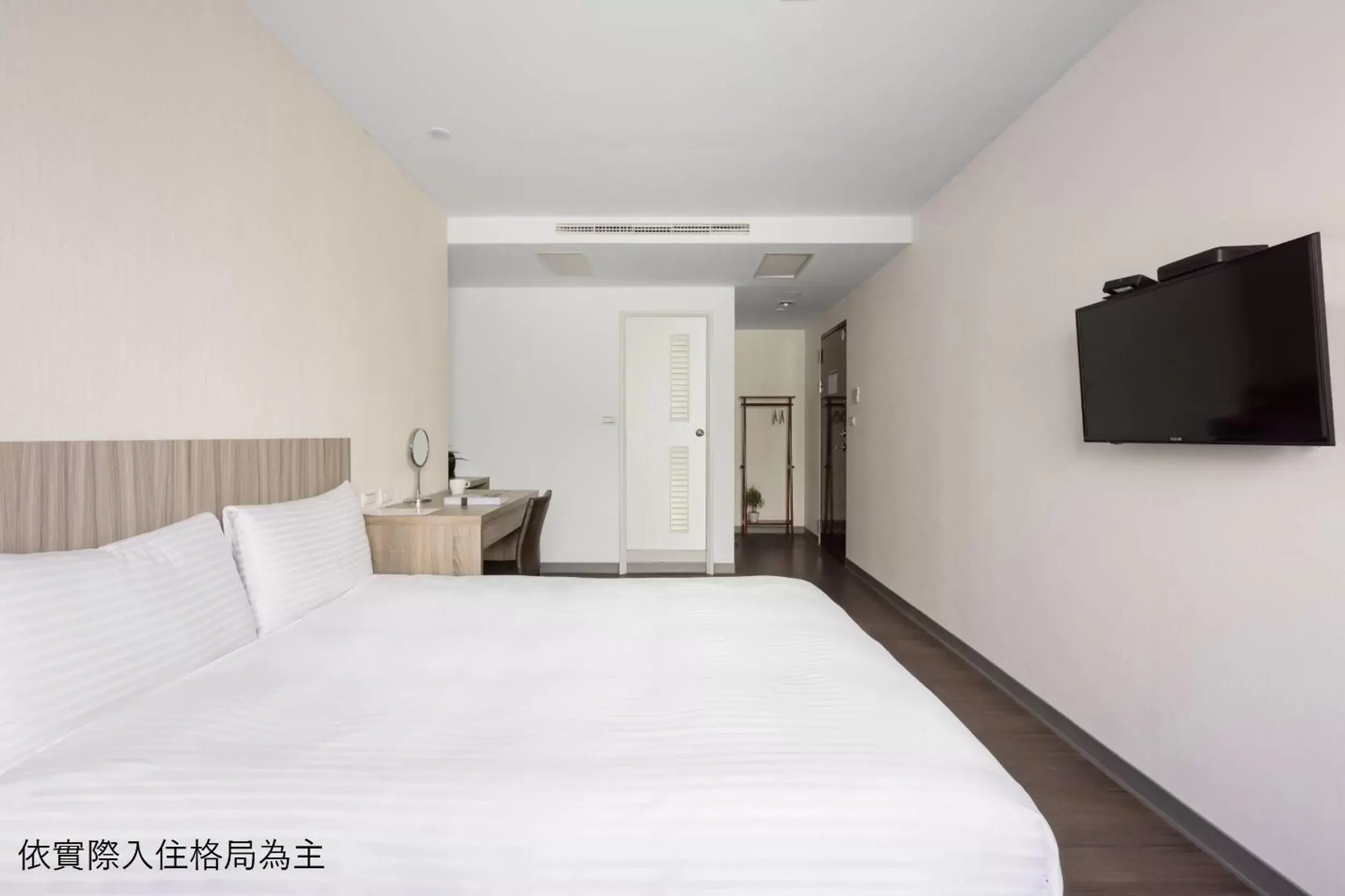 Photo of the whole room, Bed in Hotel Brown - Chihkan Branch