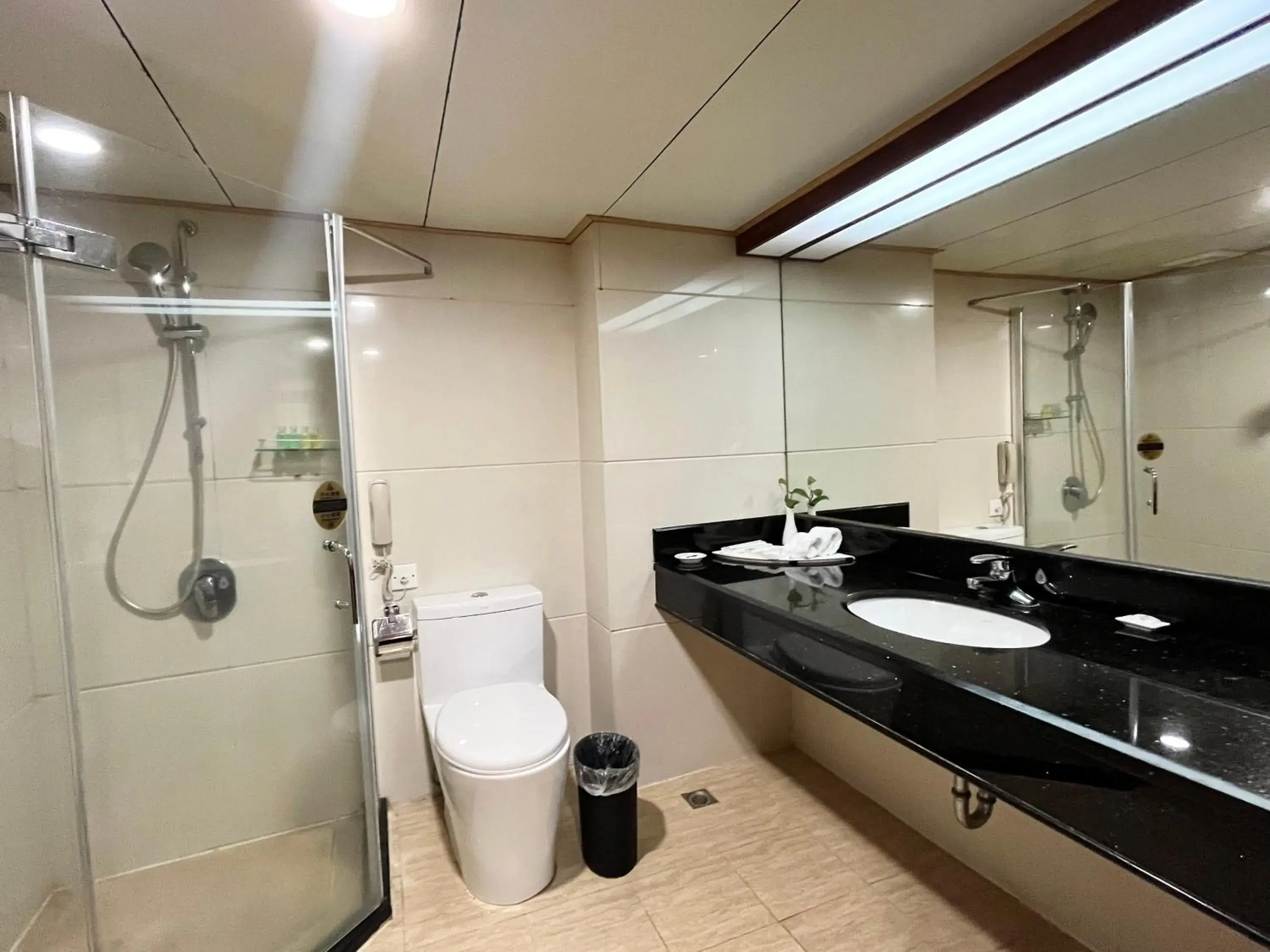 Bathroom in Chaozhou Hotel