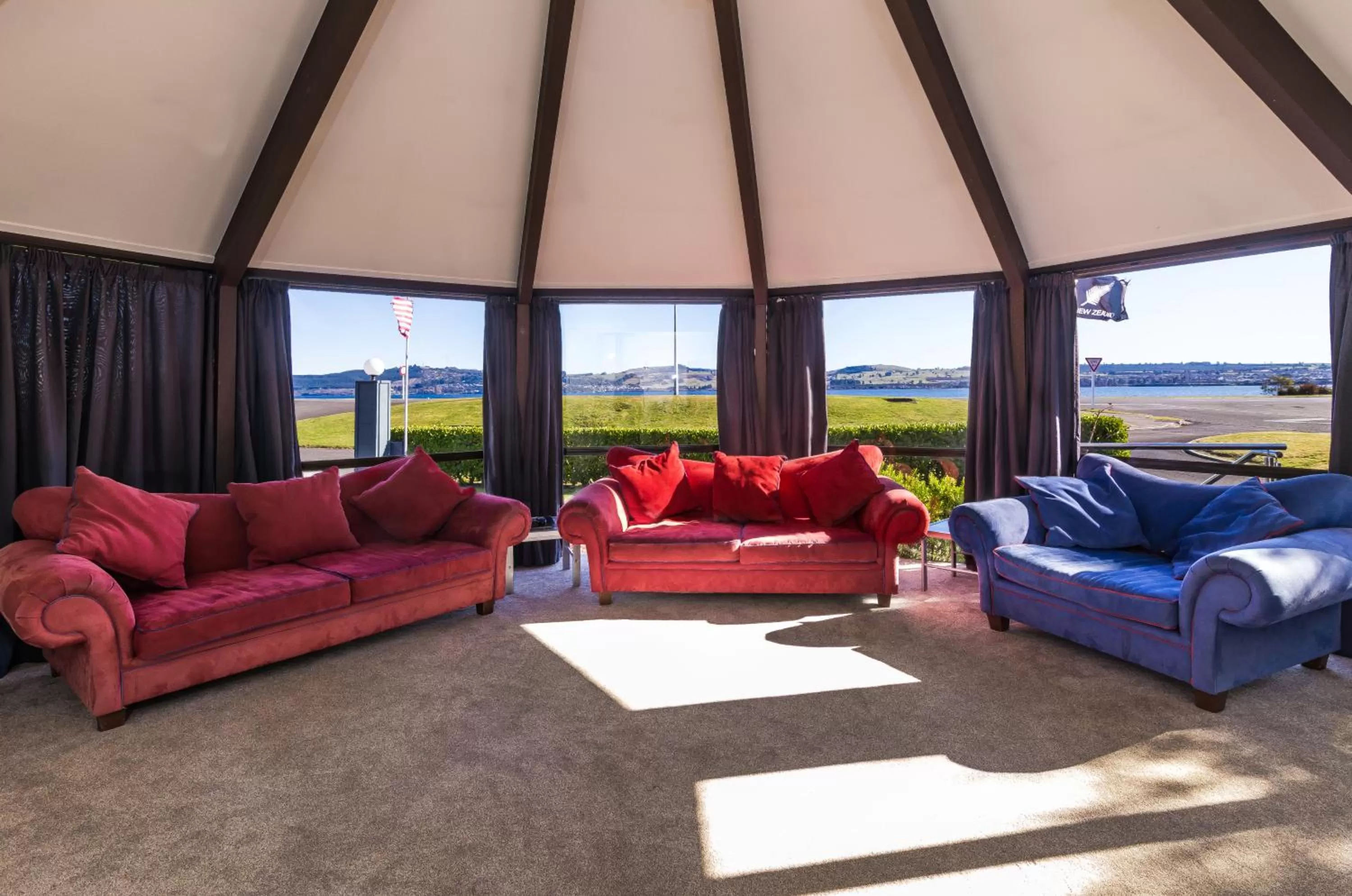 Living room in Accent On Taupo Motor Lodge