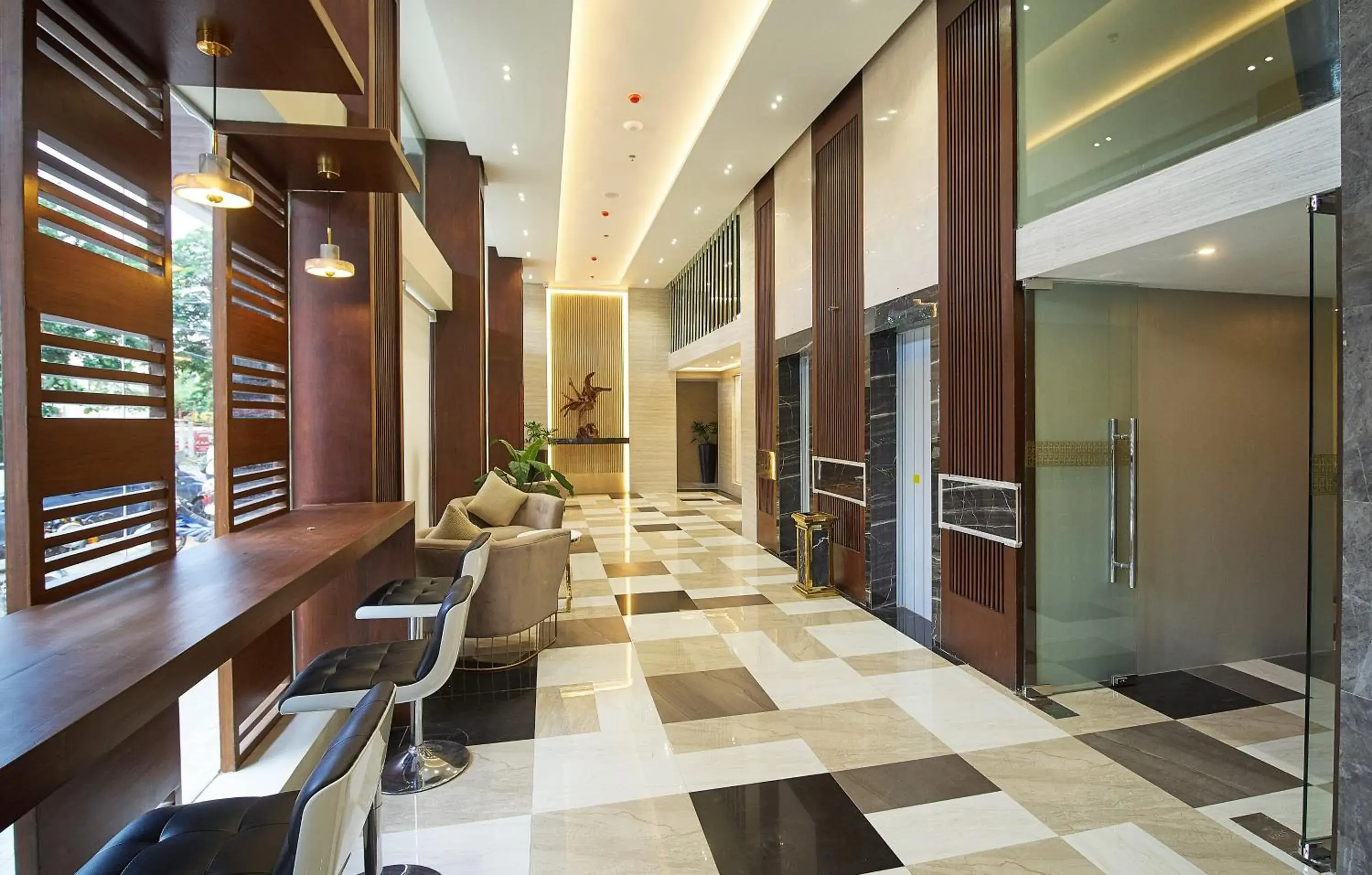 Lobby/Reception in J7 Plaza Hotel