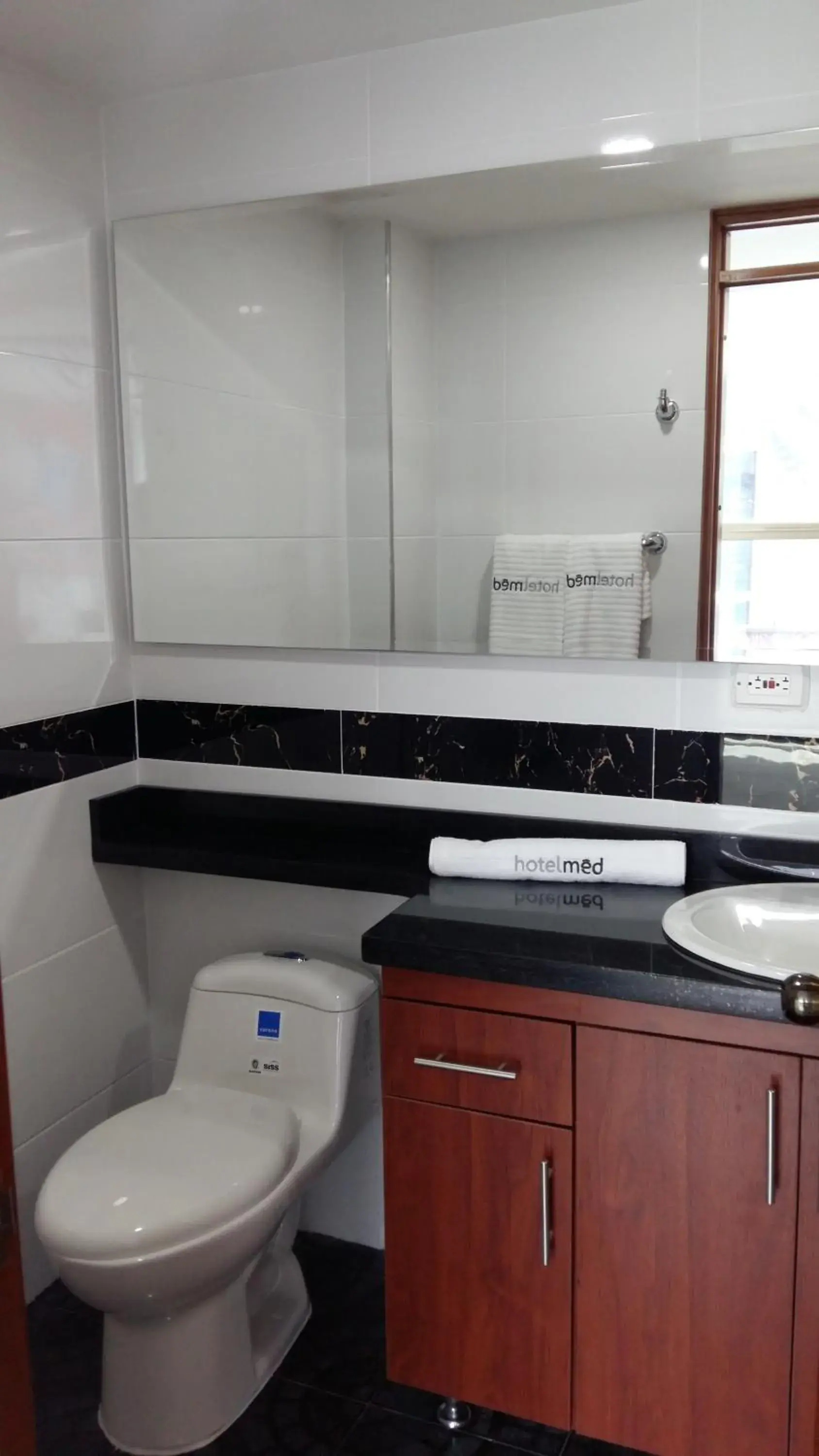 Bathroom in Hotel Med Estadio