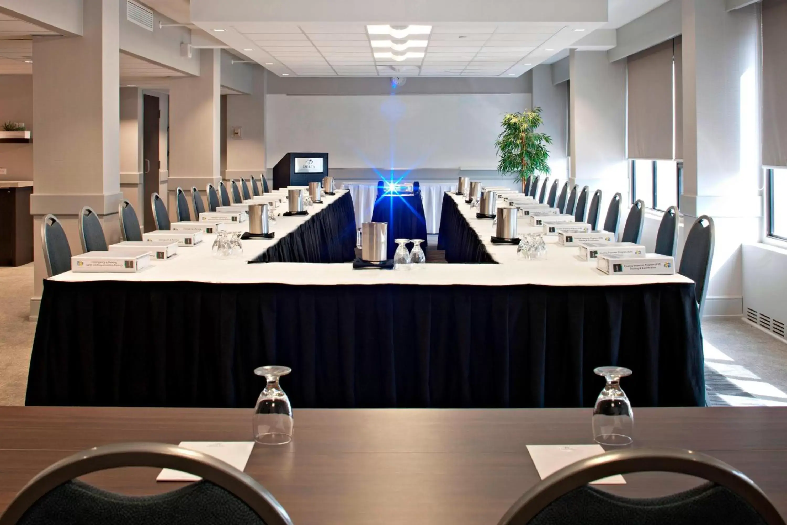 Meeting/conference room, Business Area/Conference Room in Delta Hotels by Marriott Edmonton South Conference Centre