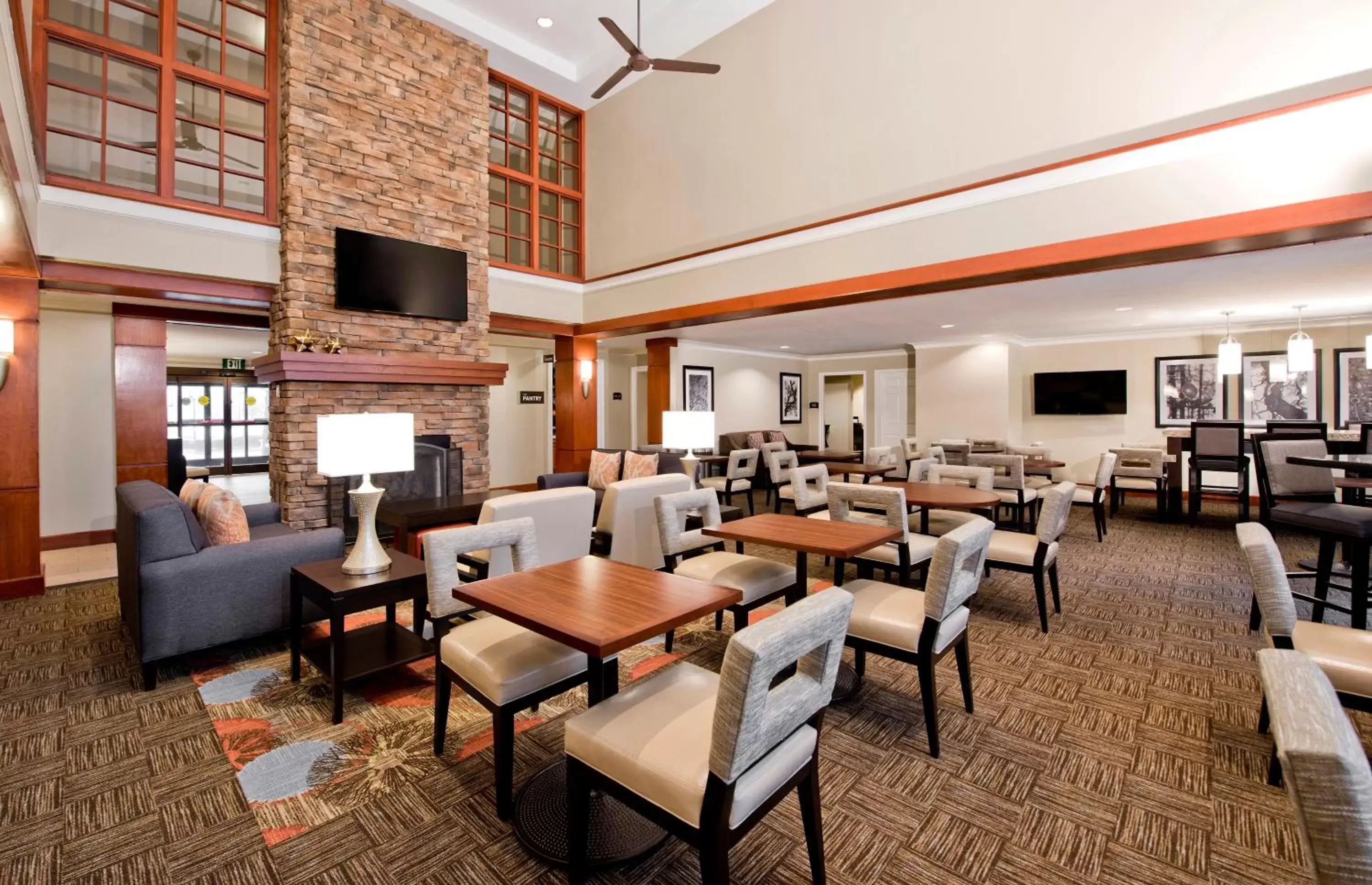 Restaurant/places to eat in Staybridge Suites - Charlotte Ballantyne by IHG Restaurant/places to eat in Staybridge Suites - Charlotte Ballantyne by IHG