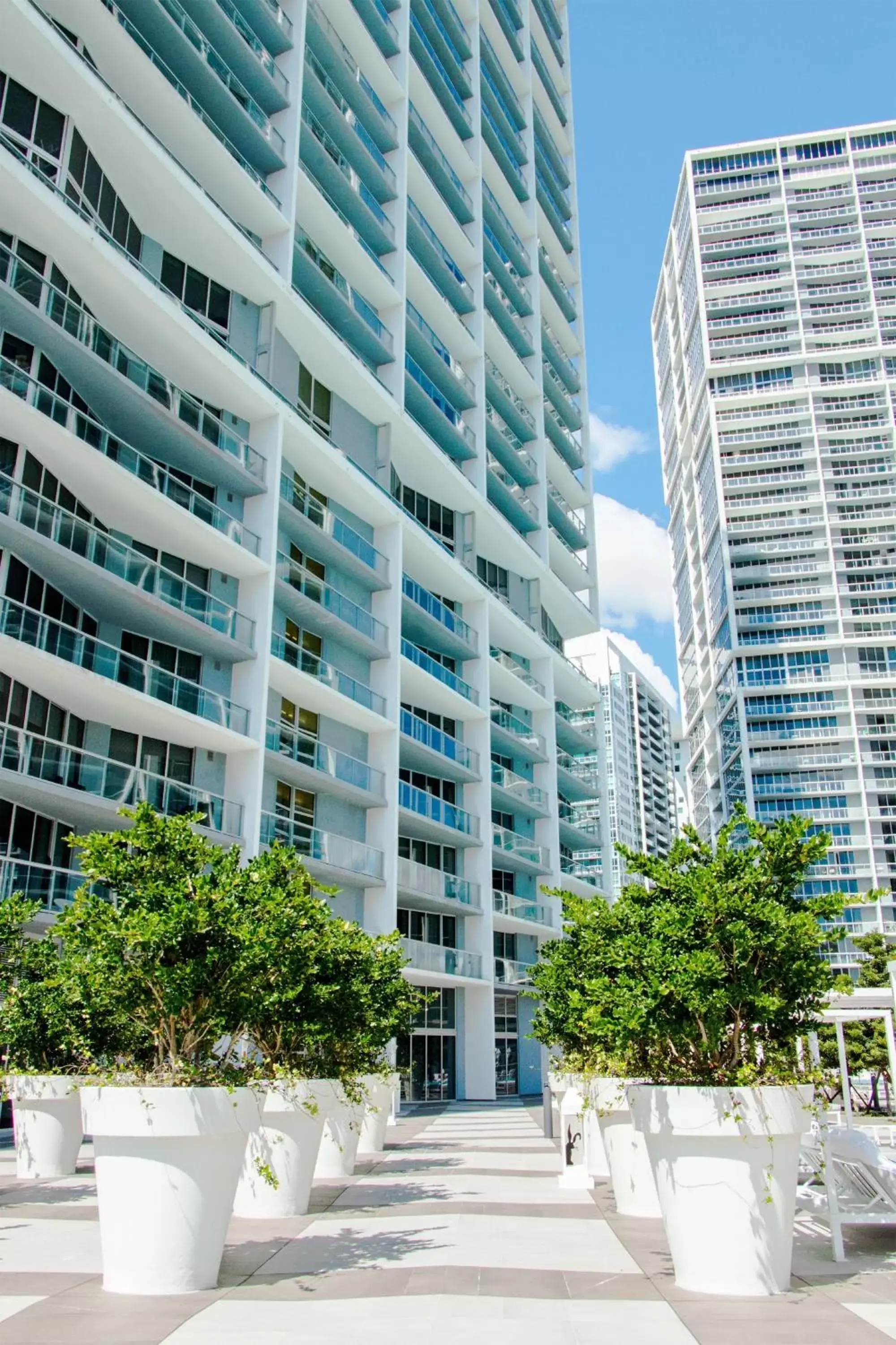 Fitness centre/facilities, Property Building in W Miami