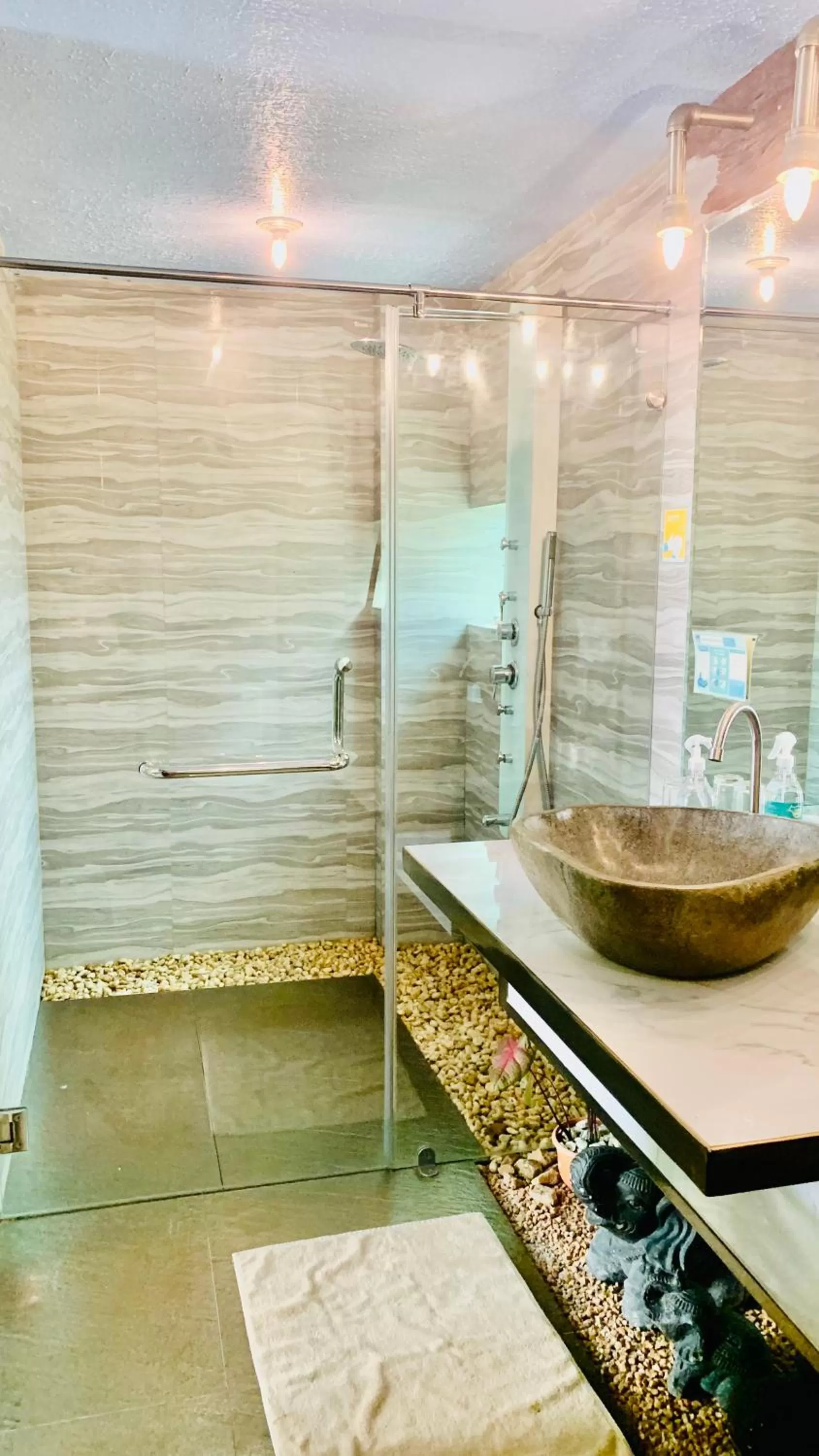 Bathroom in Hidden of Cailan Inn