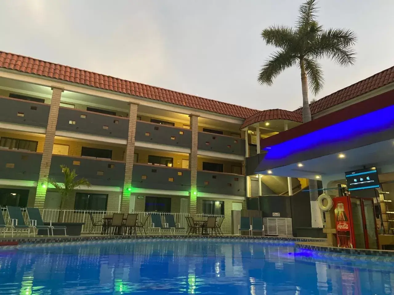 Swimming Pool in Hotel La Finca