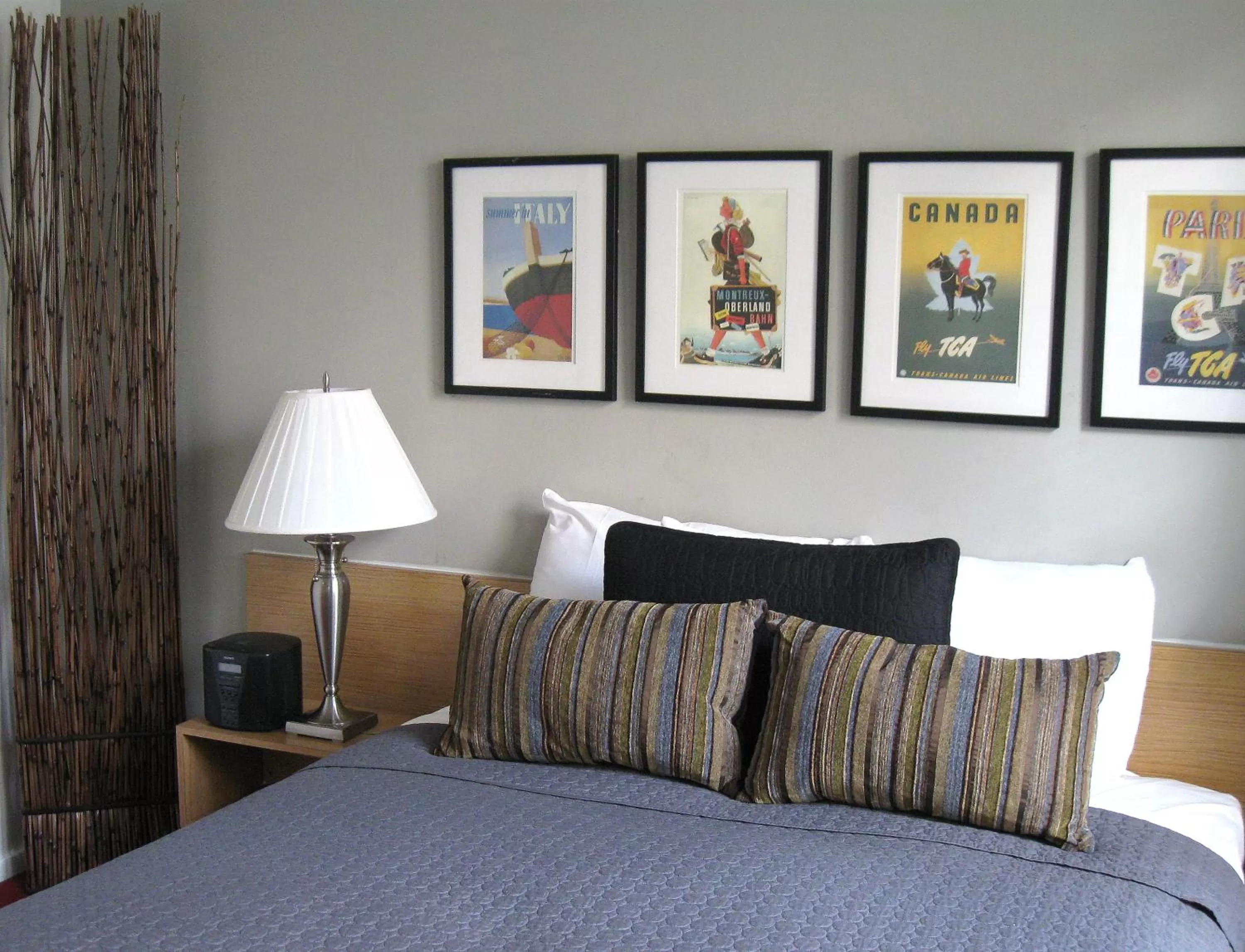 Bed in Touchstone Hotel - City Center