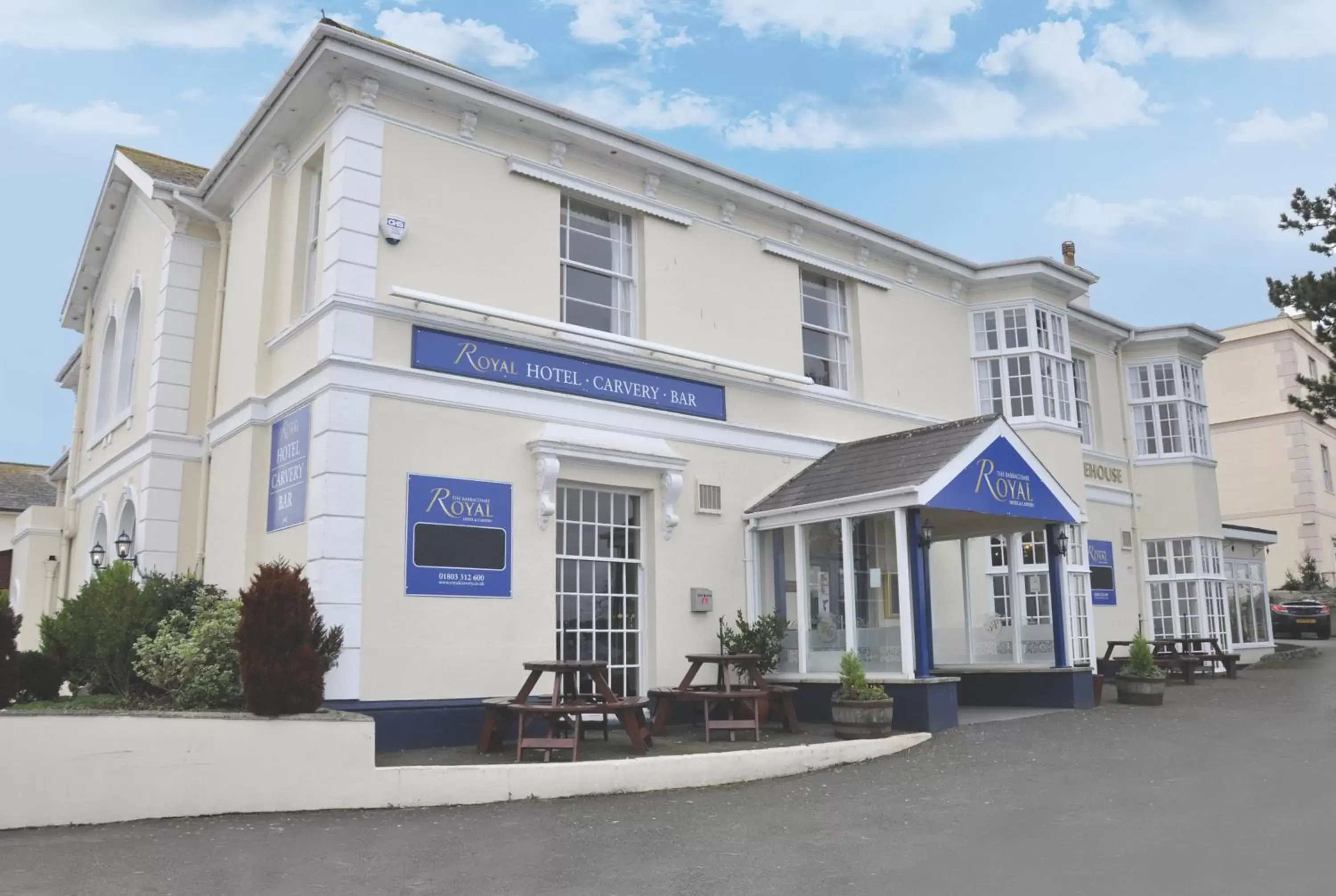 Facade/entrance, Property Building in Babbacombe Royal Hotel and Carvery