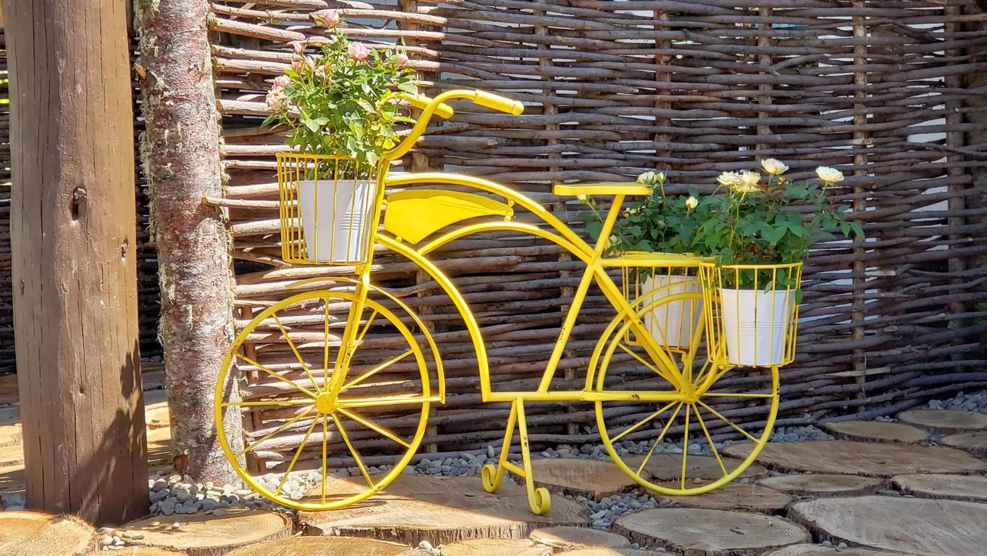 Decorative detail in Paradise Village