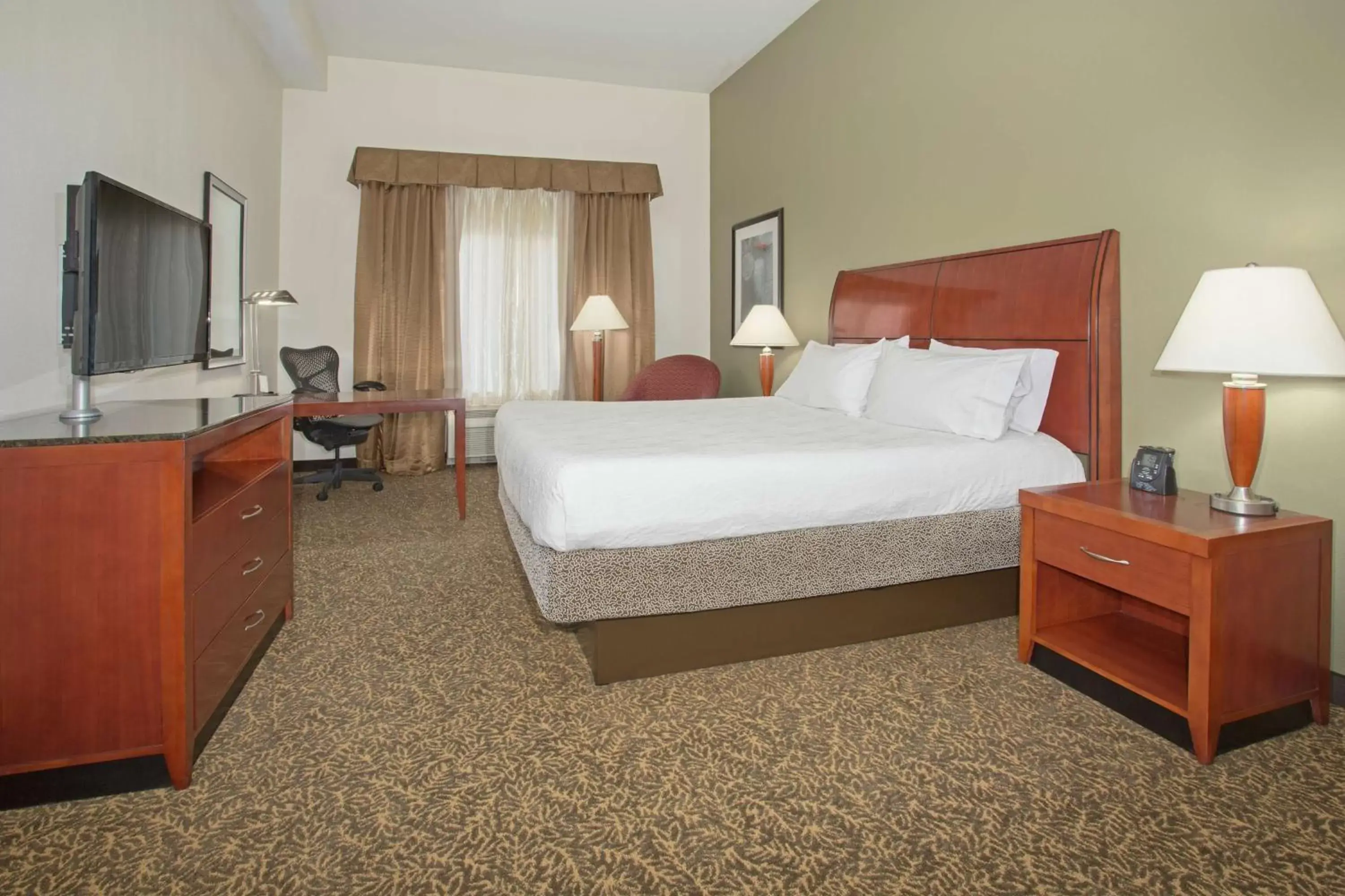 Bed in Hilton Garden Inn Phoenix/Avondale