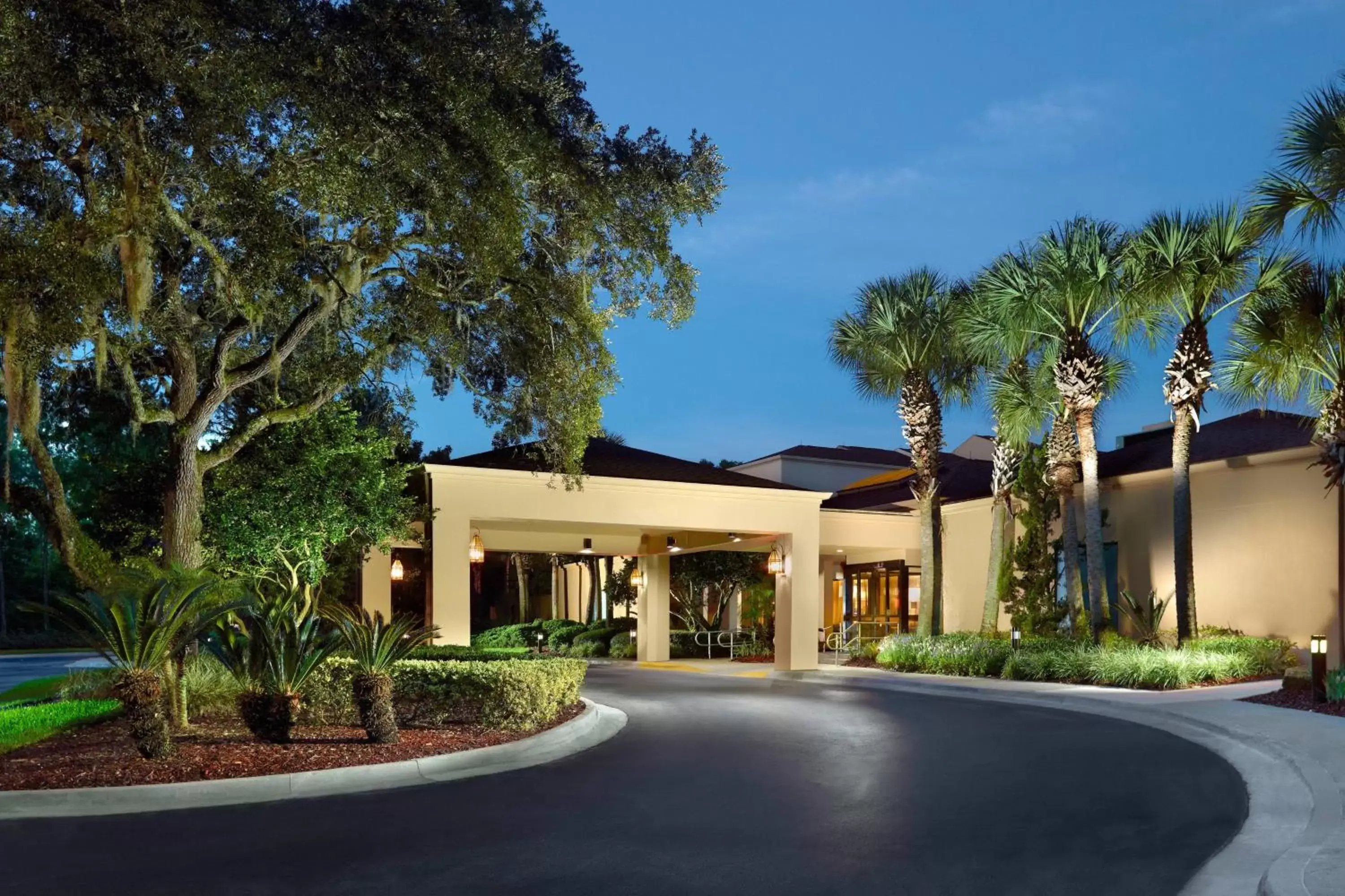 Property Building in Courtyard by Marriott Jacksonville at the Mayo Clinic Campus/Beaches