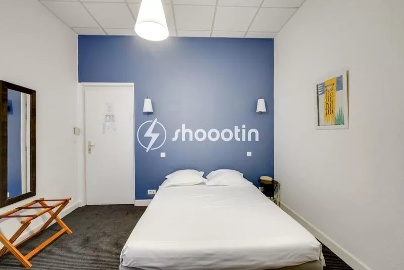 Other, Bed in Hotel d'Angleterre