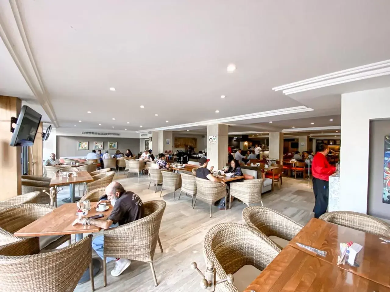 Restaurant/places to eat in Ramada Plaza by Wyndham Leon Restaurant/places to eat in Ramada Plaza by Wyndham Leon